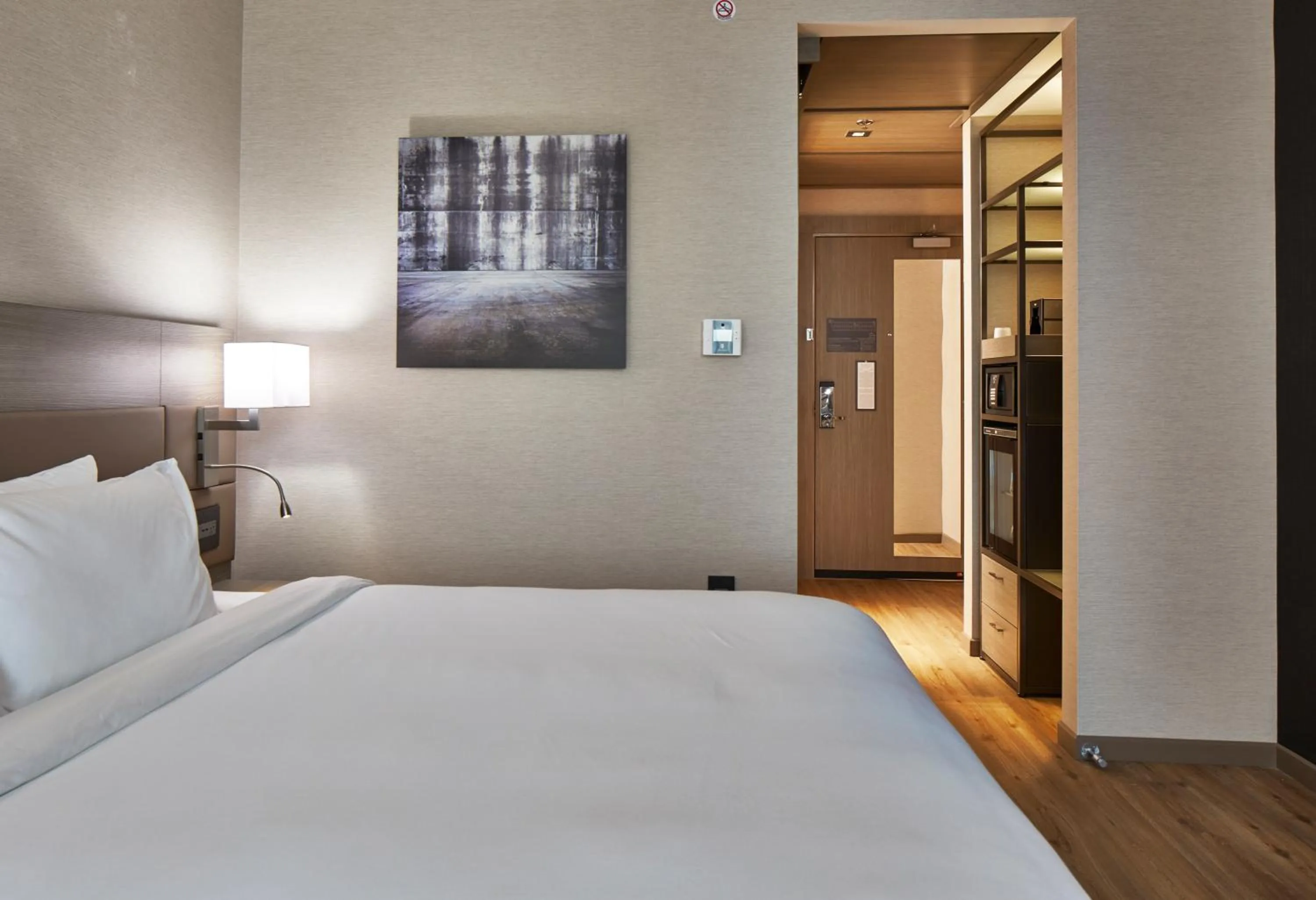 Bedroom, Bed in AC Hotel by Marriott Cleveland Beachwood