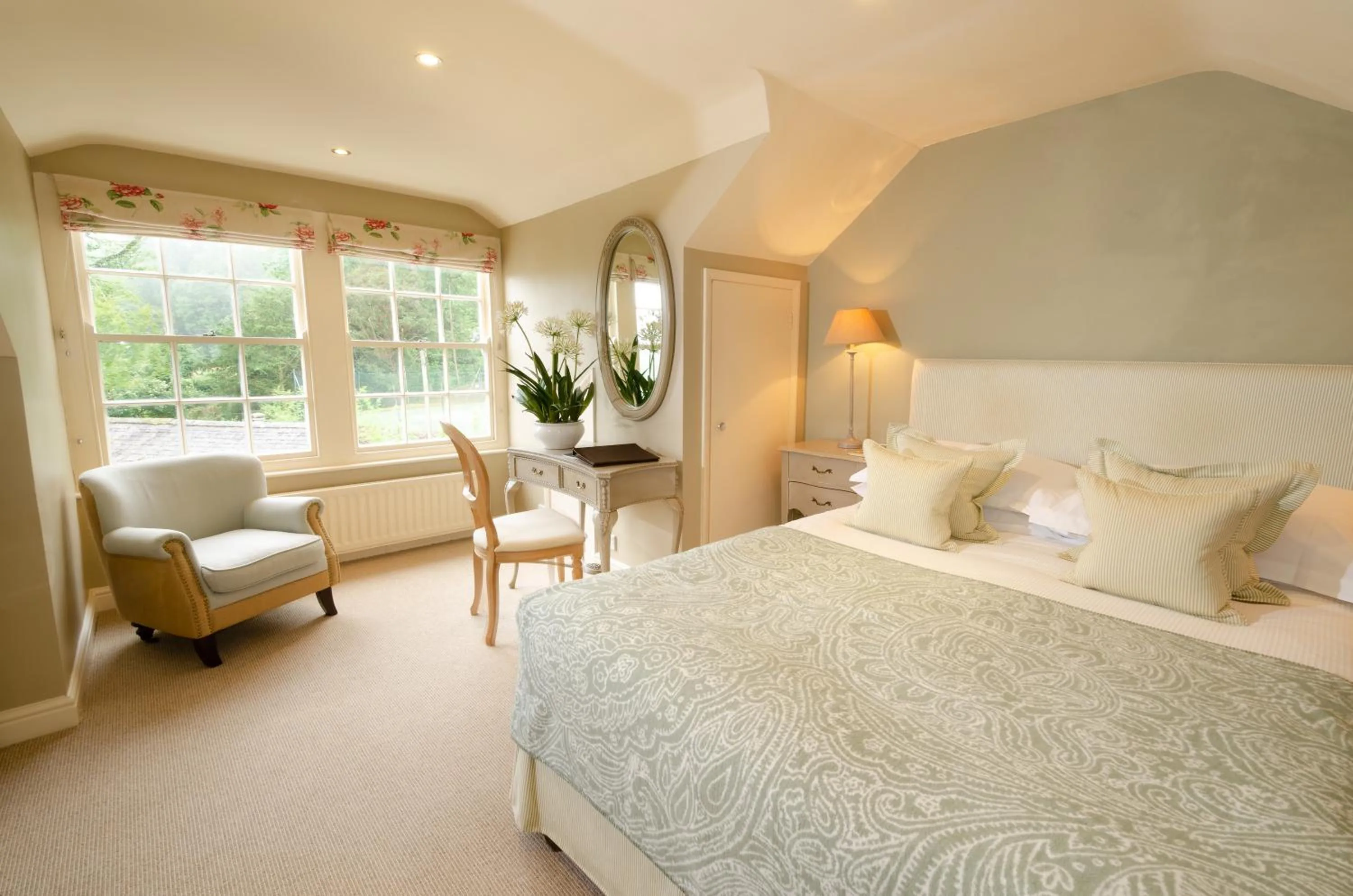 Bed in Eltermere Inn