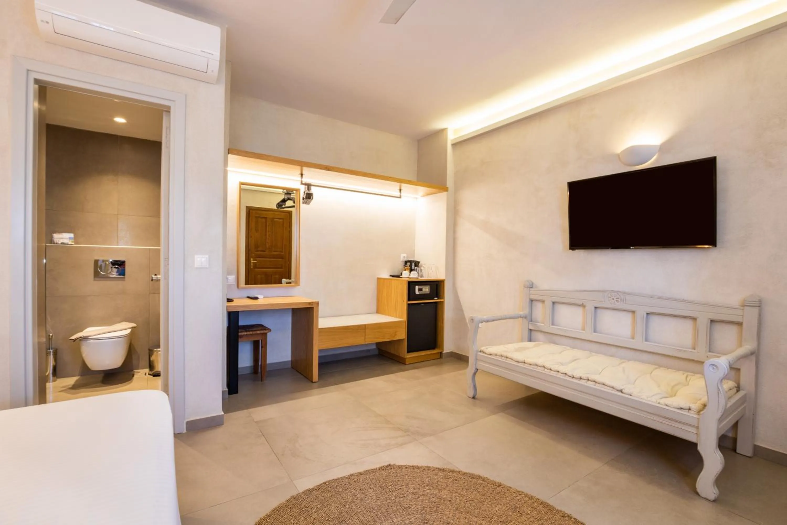 TV and multimedia in Aegean Village Beachfront Resort