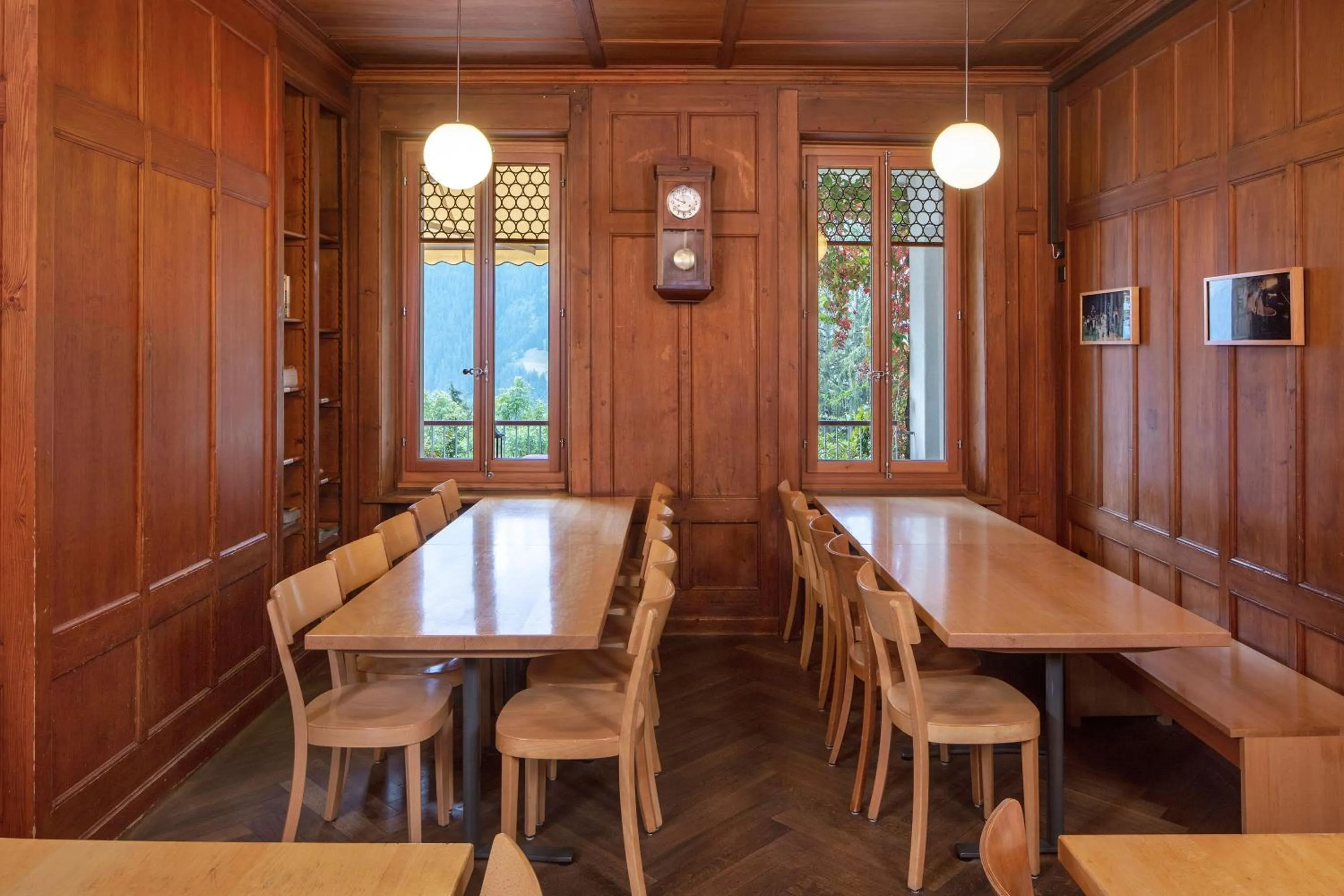 Restaurant/places to eat in Grindelwald Youth Hostel