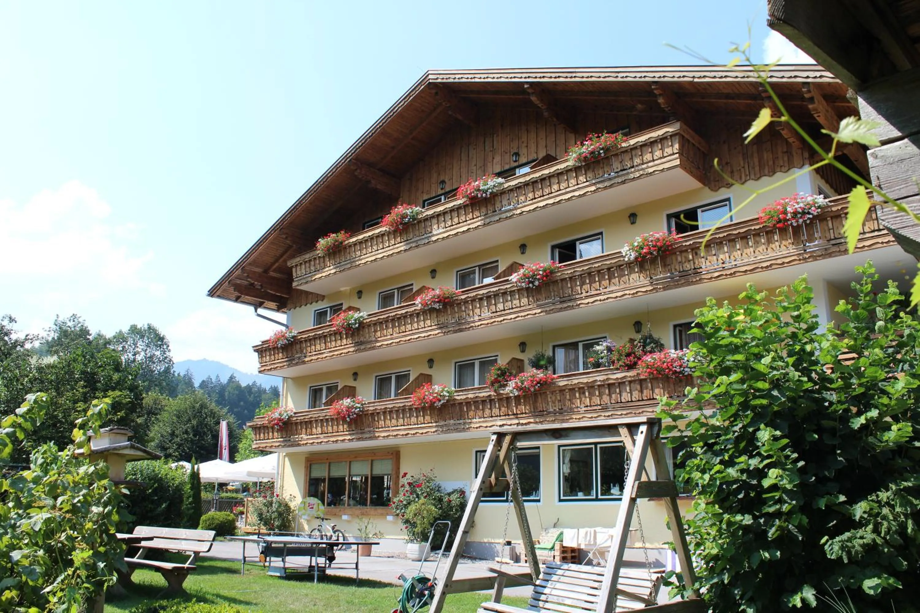 Table tennis in Gasthof Zinkenbachmühle