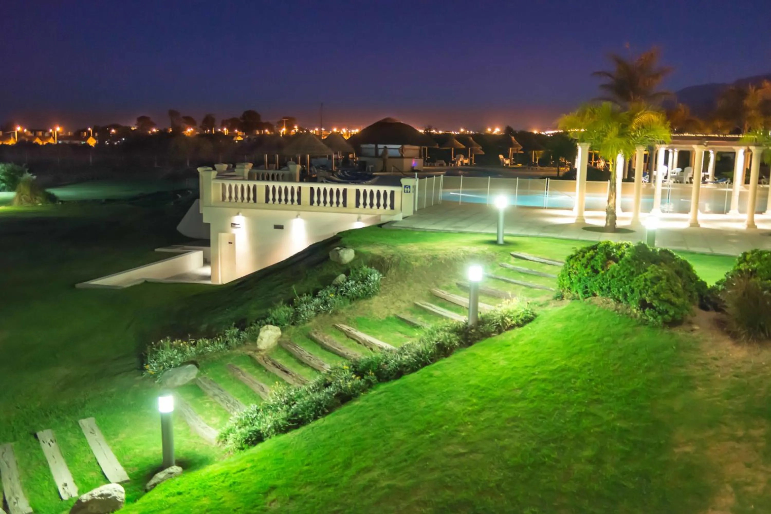 Garden in Howard Johnson Resort Spa & Convention Center