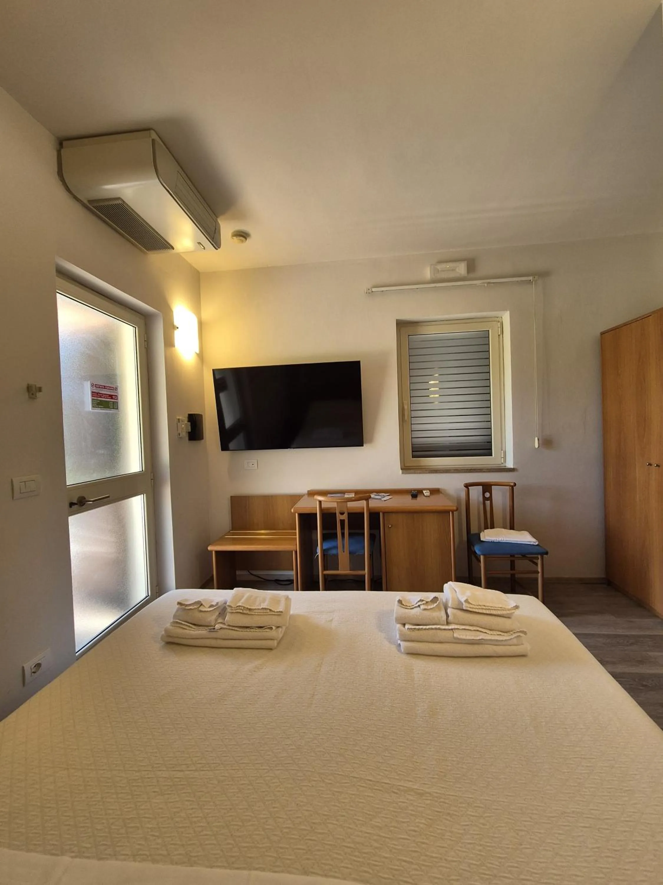 Photo of the whole room, Bed in Hotel Bellavista