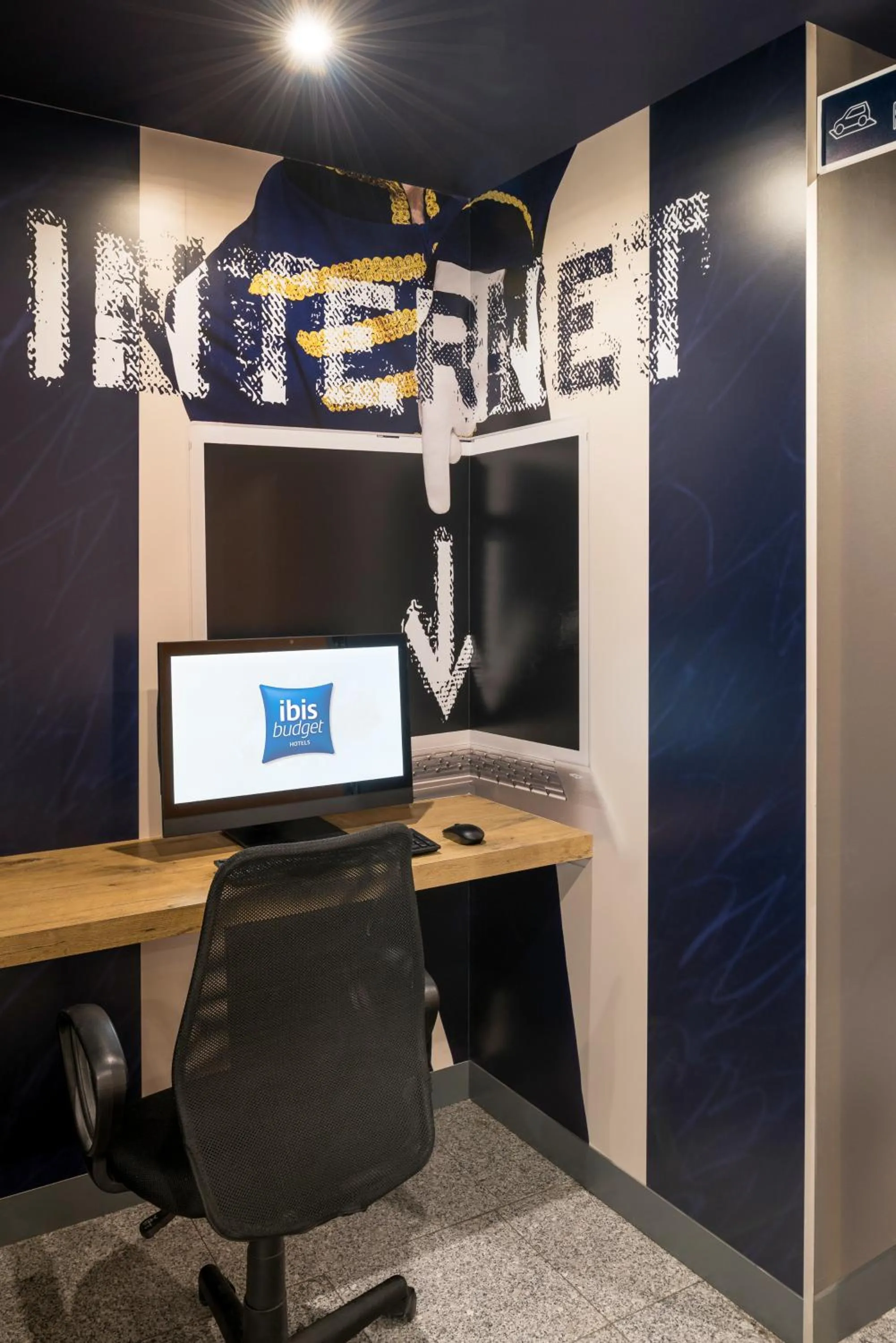 Property building in ibis Budget Bobigny Pantin