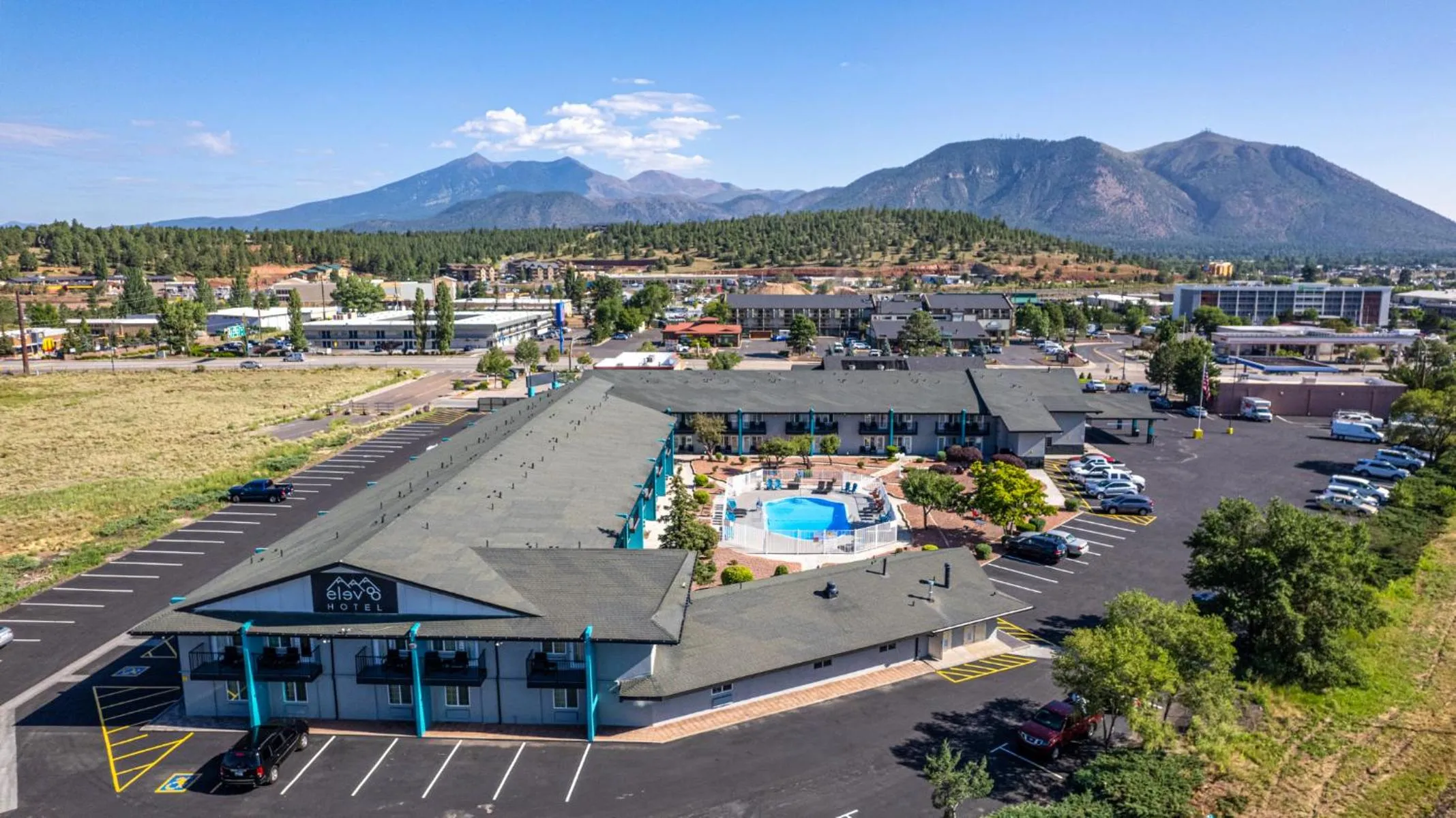 Property building in Hotel Elev8 Flagstaff, Trademark Collection by Wyndham