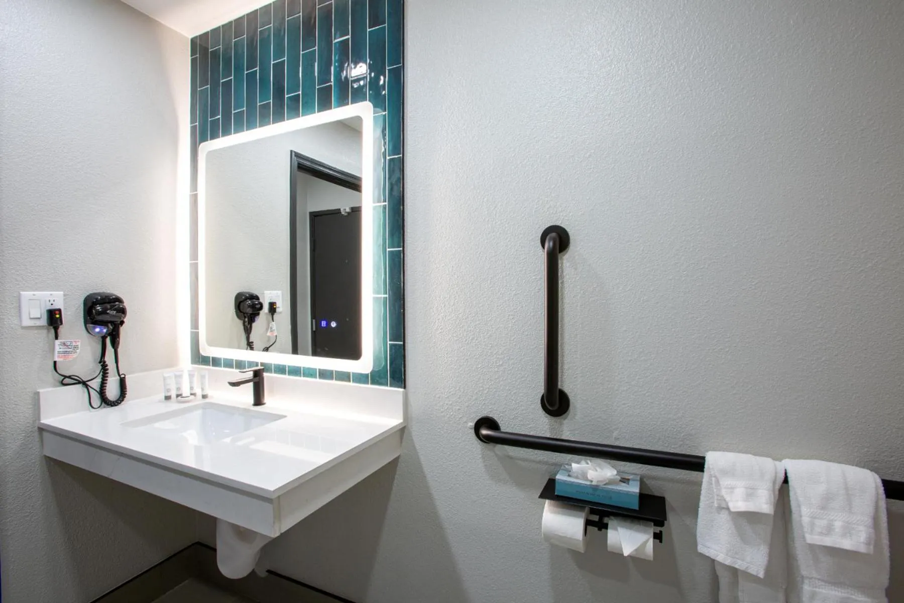 Bathroom in Hotel Elev8 Flagstaff, Trademark Collection by Wyndham