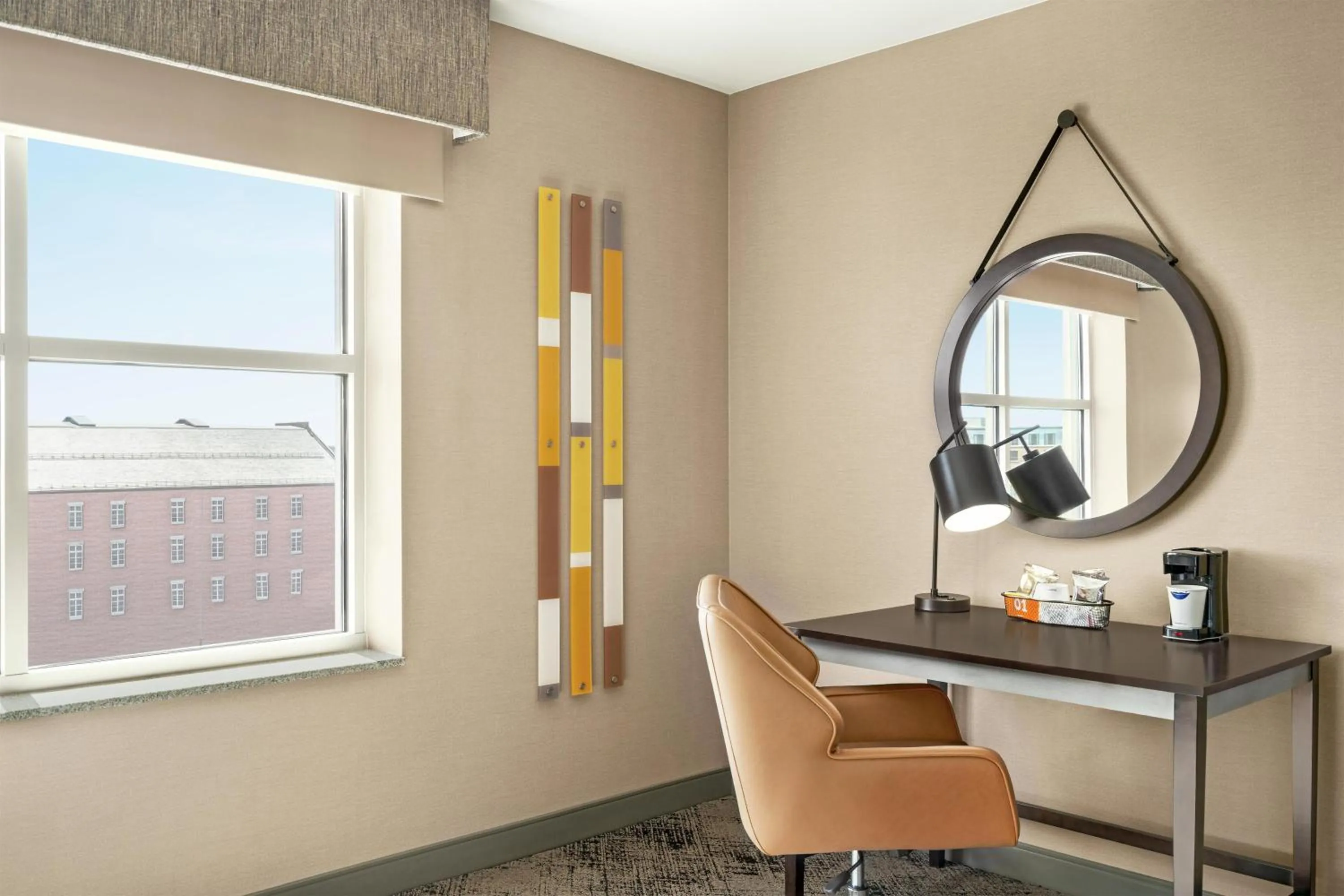 Bedroom in Hampton Inn Portland Downtown Waterfront