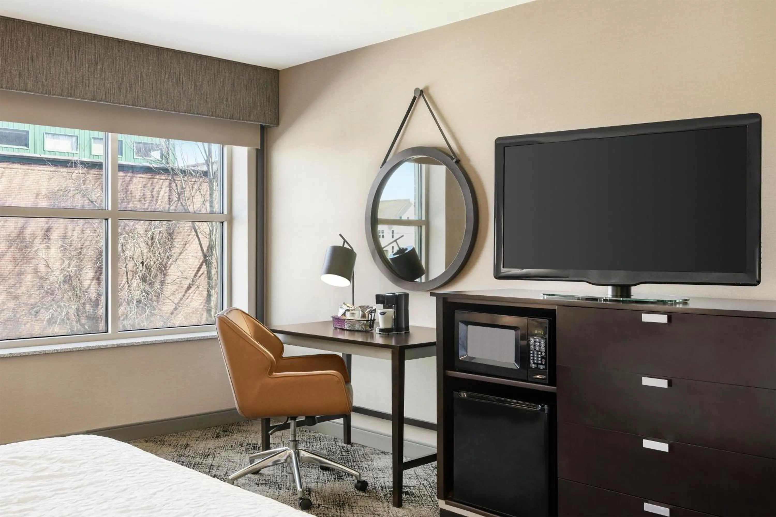 TV and multimedia, Bed in Hampton Inn Portland Downtown Waterfront