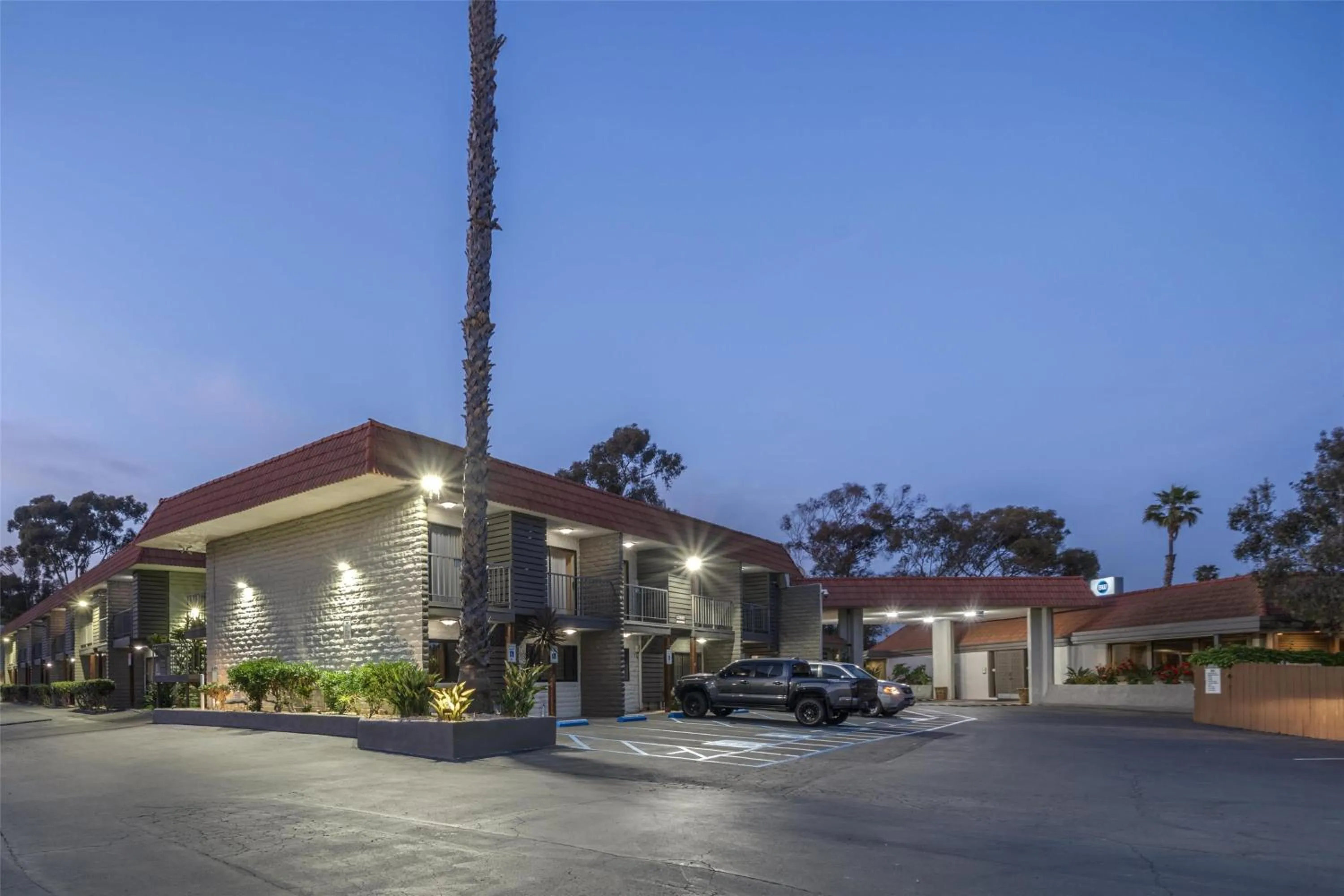 Property building in Best Western Oceanside Inn