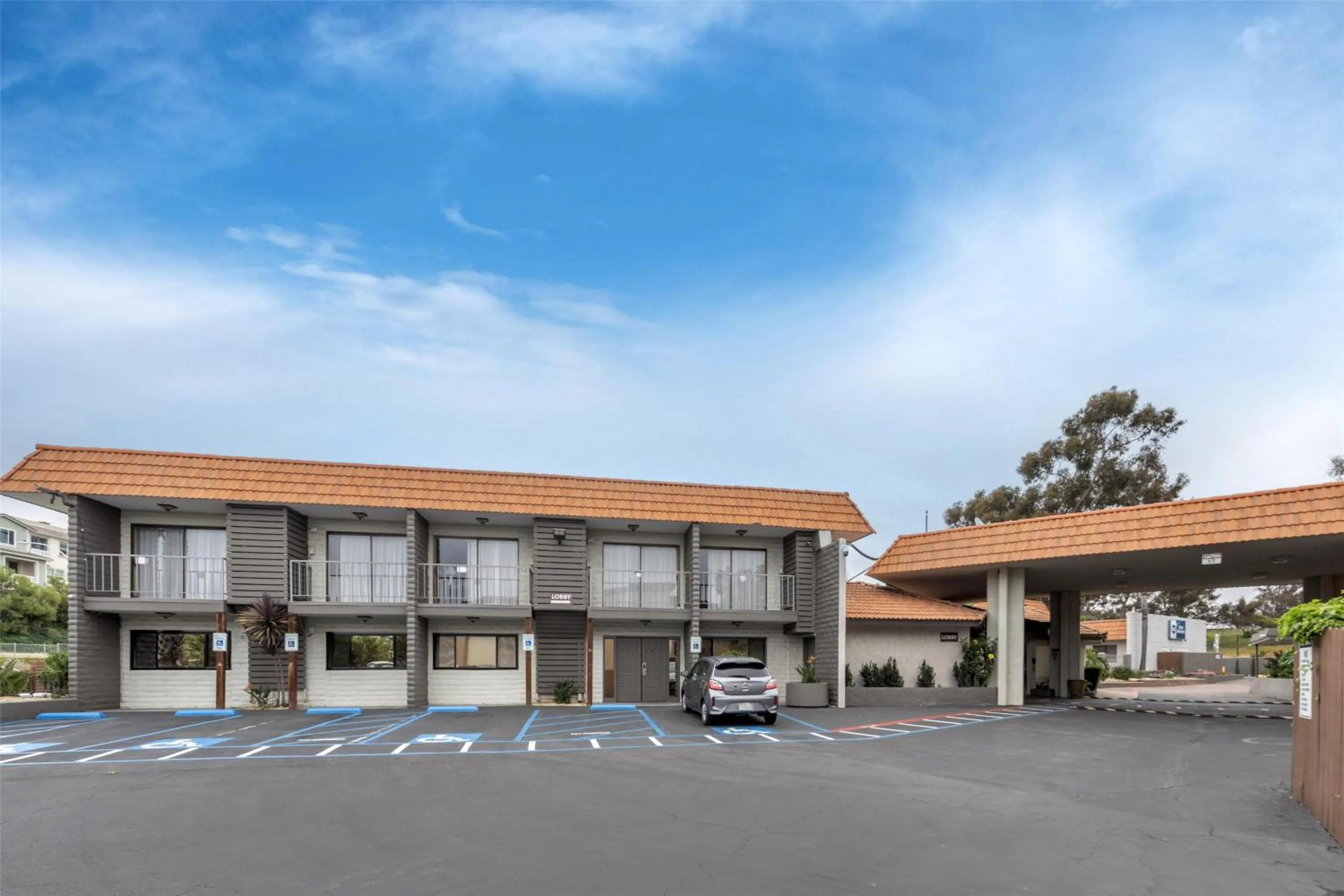 Property building in Best Western Oceanside Inn
