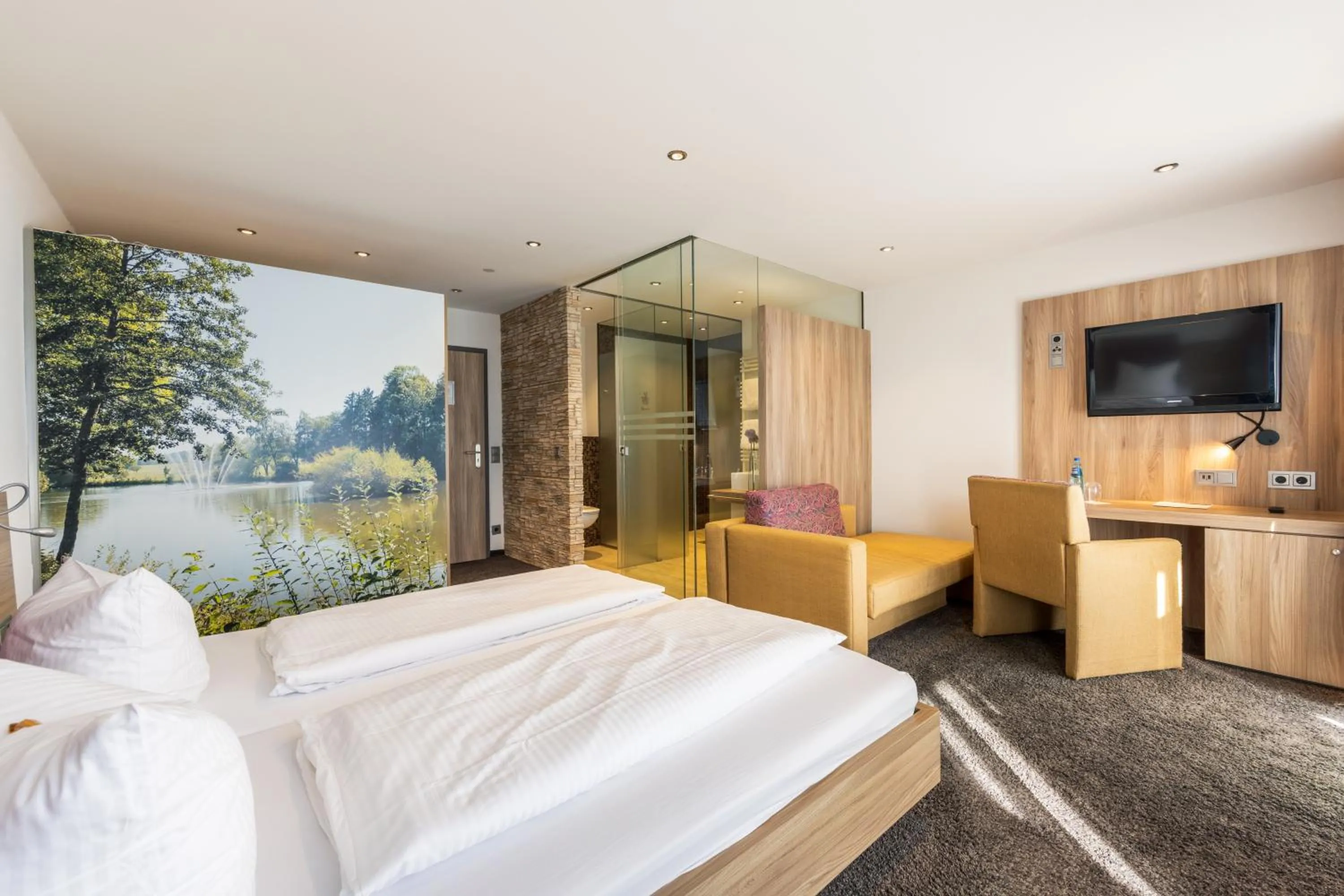 Deluxe Double Room with Balcony - single occupancy in Hotel Salinensee