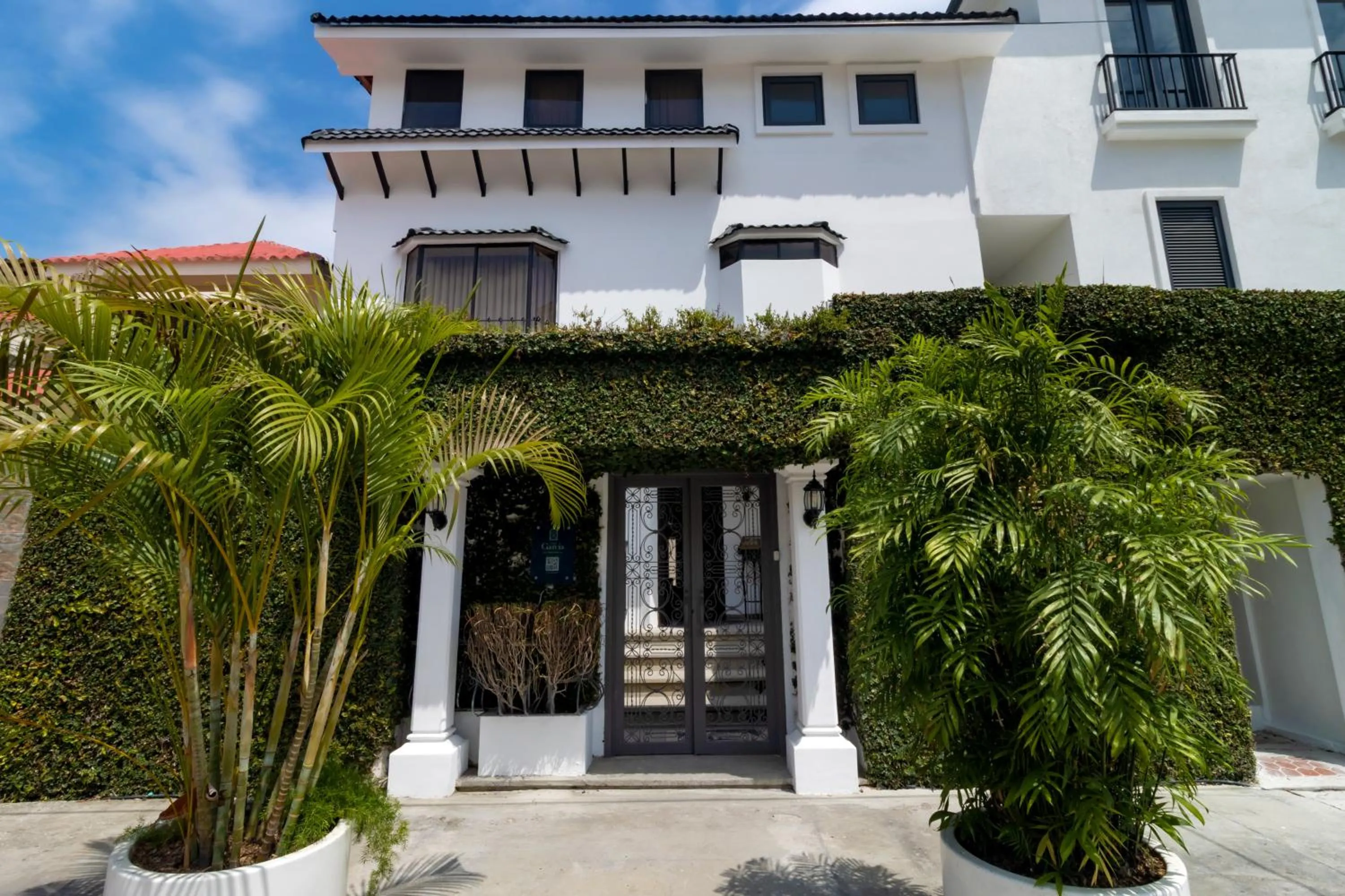 Property building in Casa García