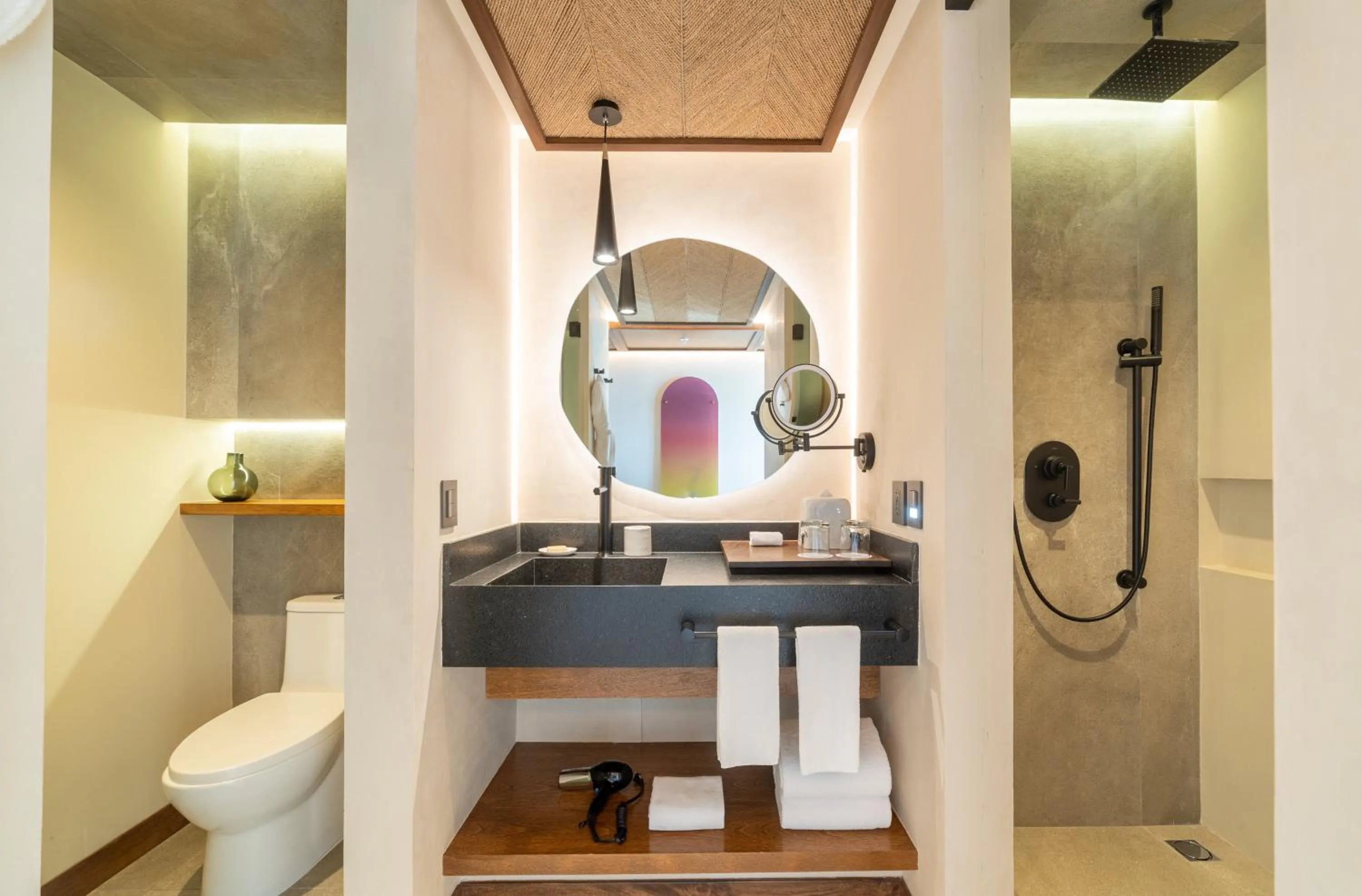 Photo of the whole room in Hotel Indigo La Paz Puerta Cortes by IHG