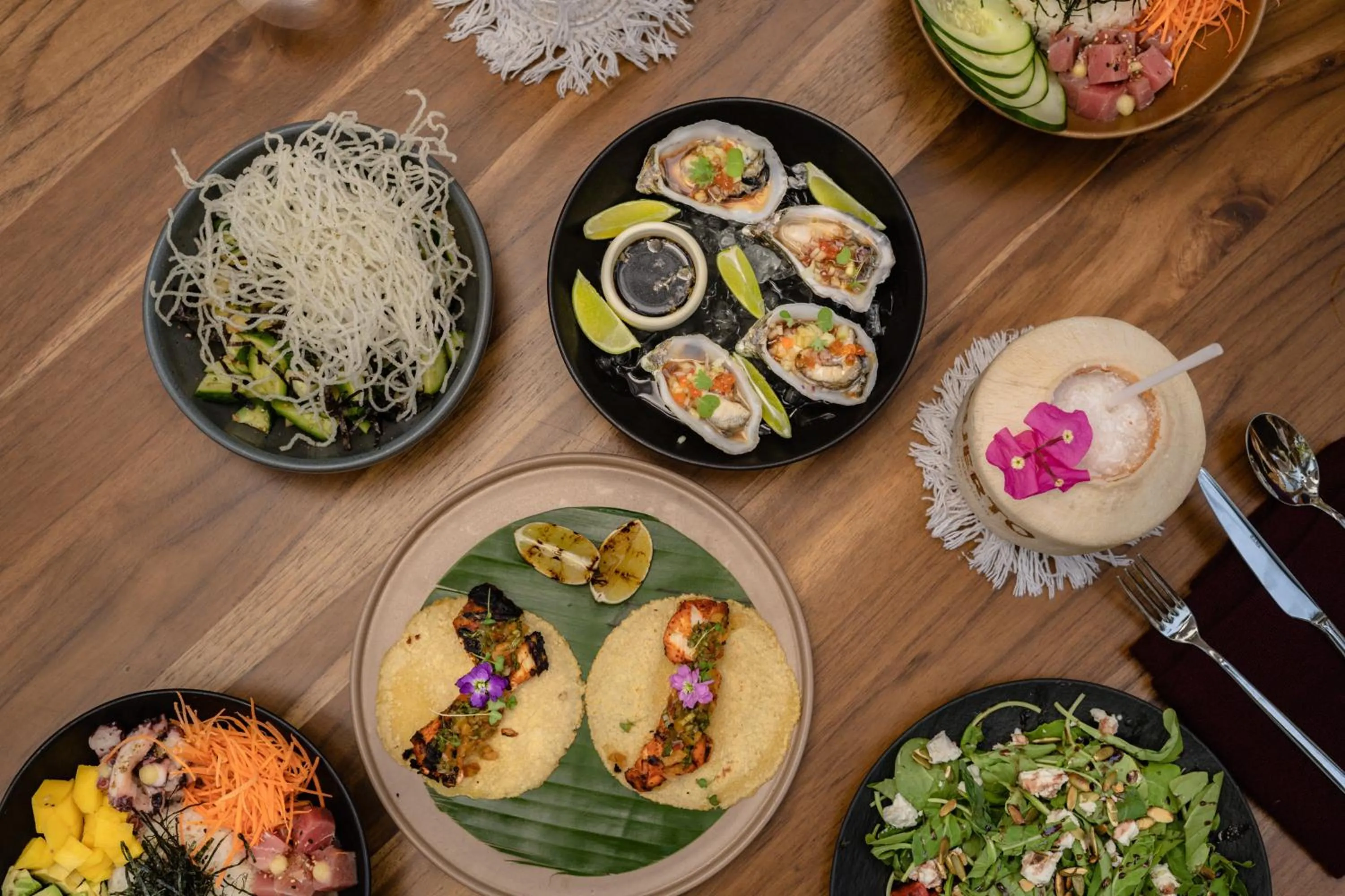 Restaurant/places to eat in Hotel Indigo La Paz Puerta Cortes by IHG