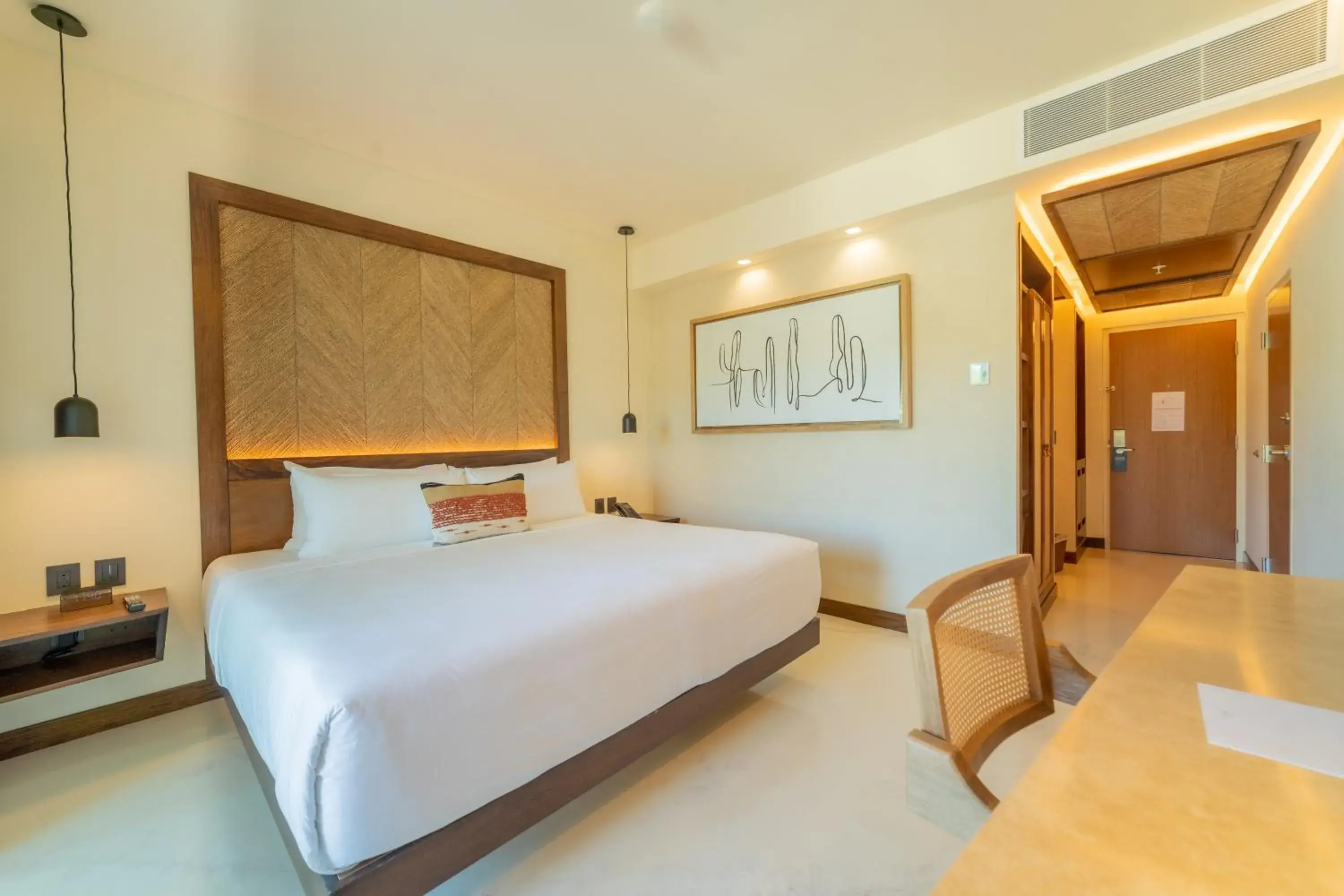 Standard King Room with Garden View in Hotel Indigo La Paz Puerta Cortes by IHG Standard King Room with Garden View in Hotel Indigo La Paz Puerta Cortes by IHG