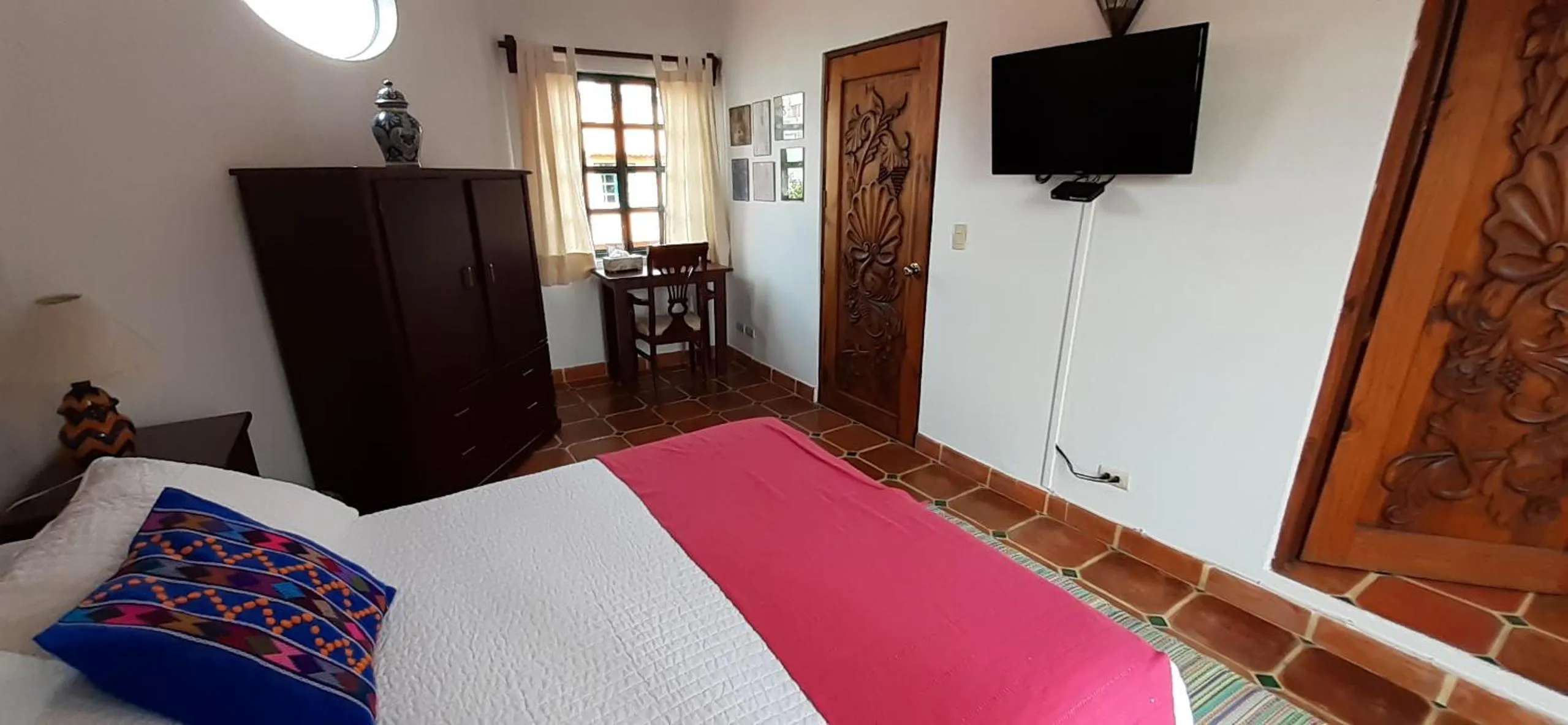 TV and multimedia, Bed in Casa Frida B&B