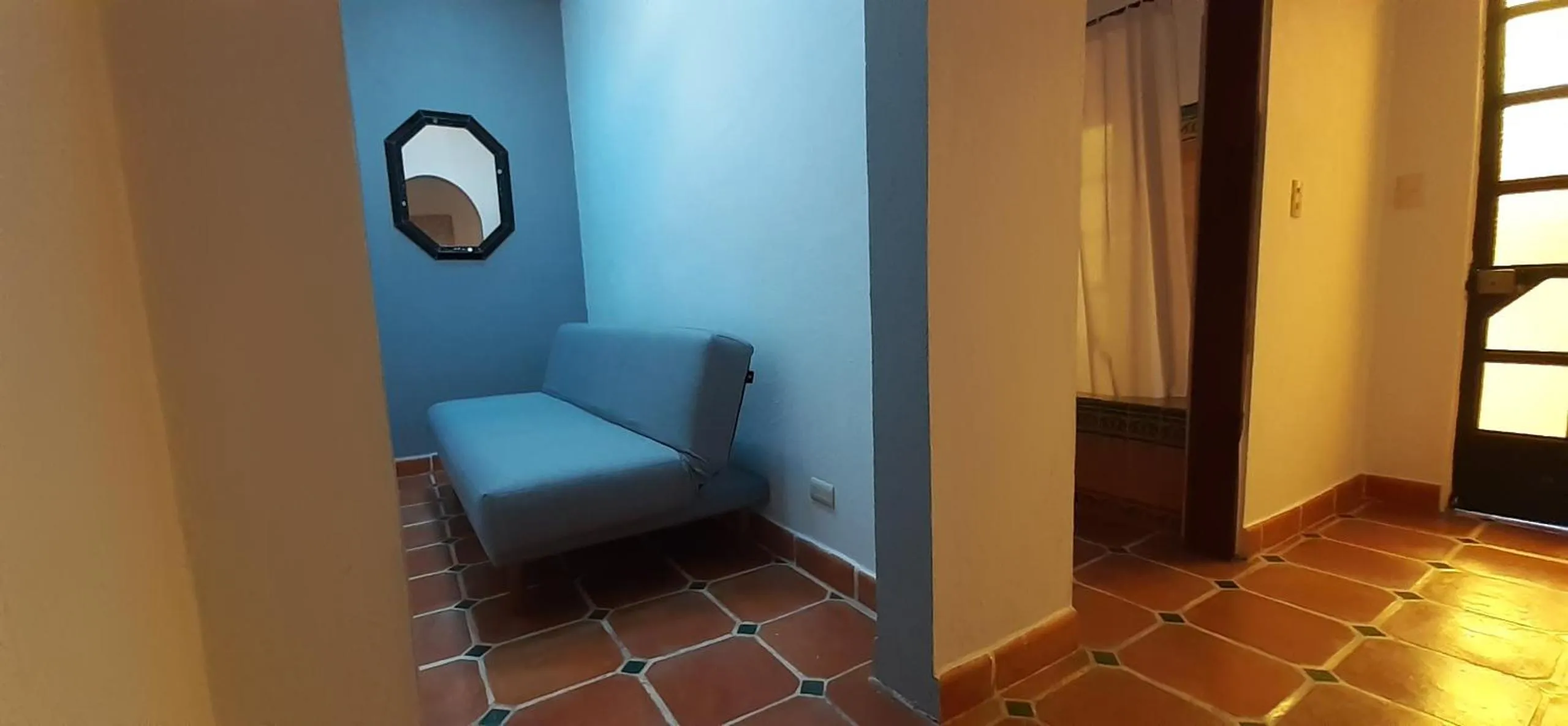 Living room, Bed in Casa Frida B&B