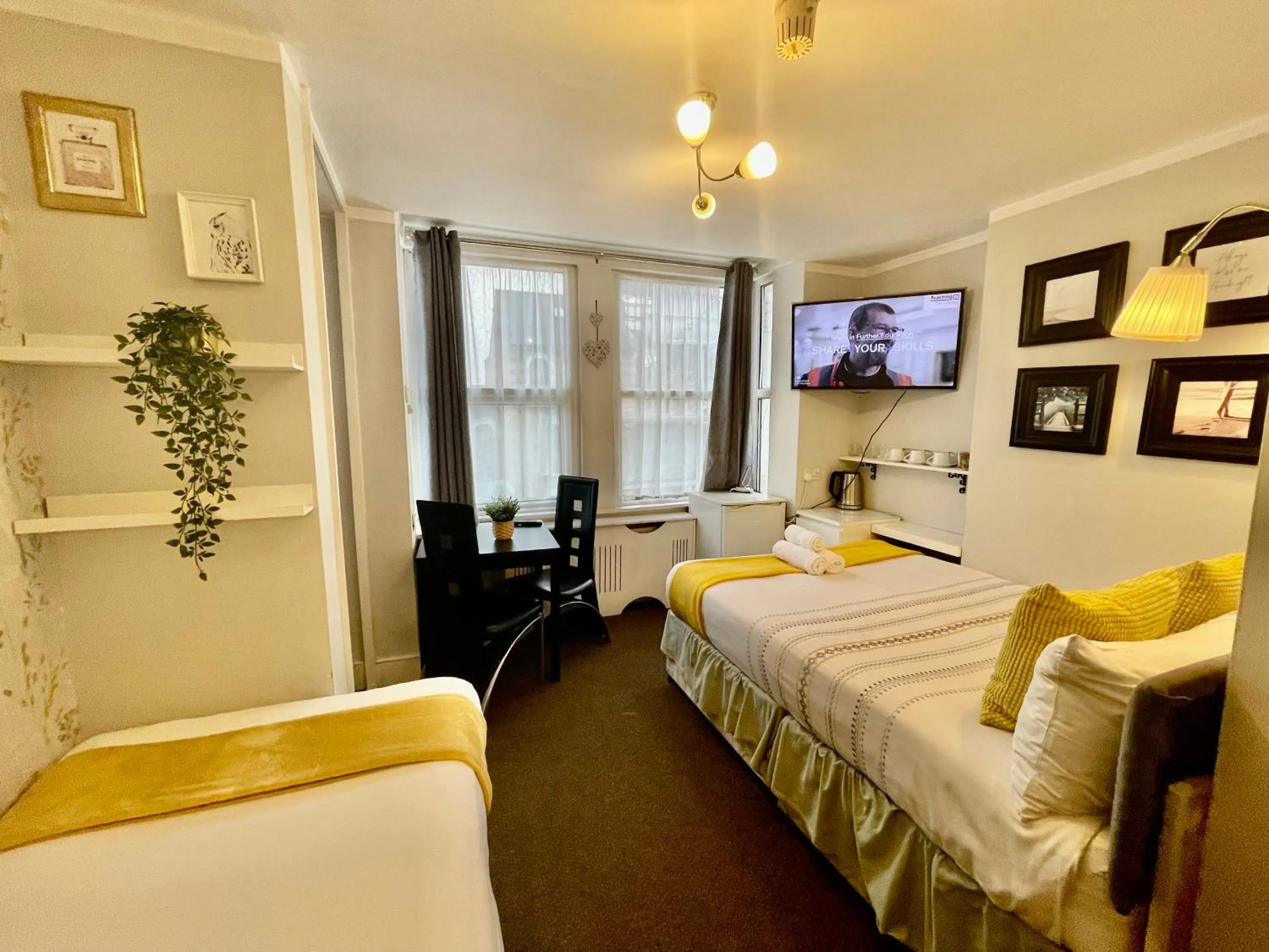 Bed in Trinity House Hotel