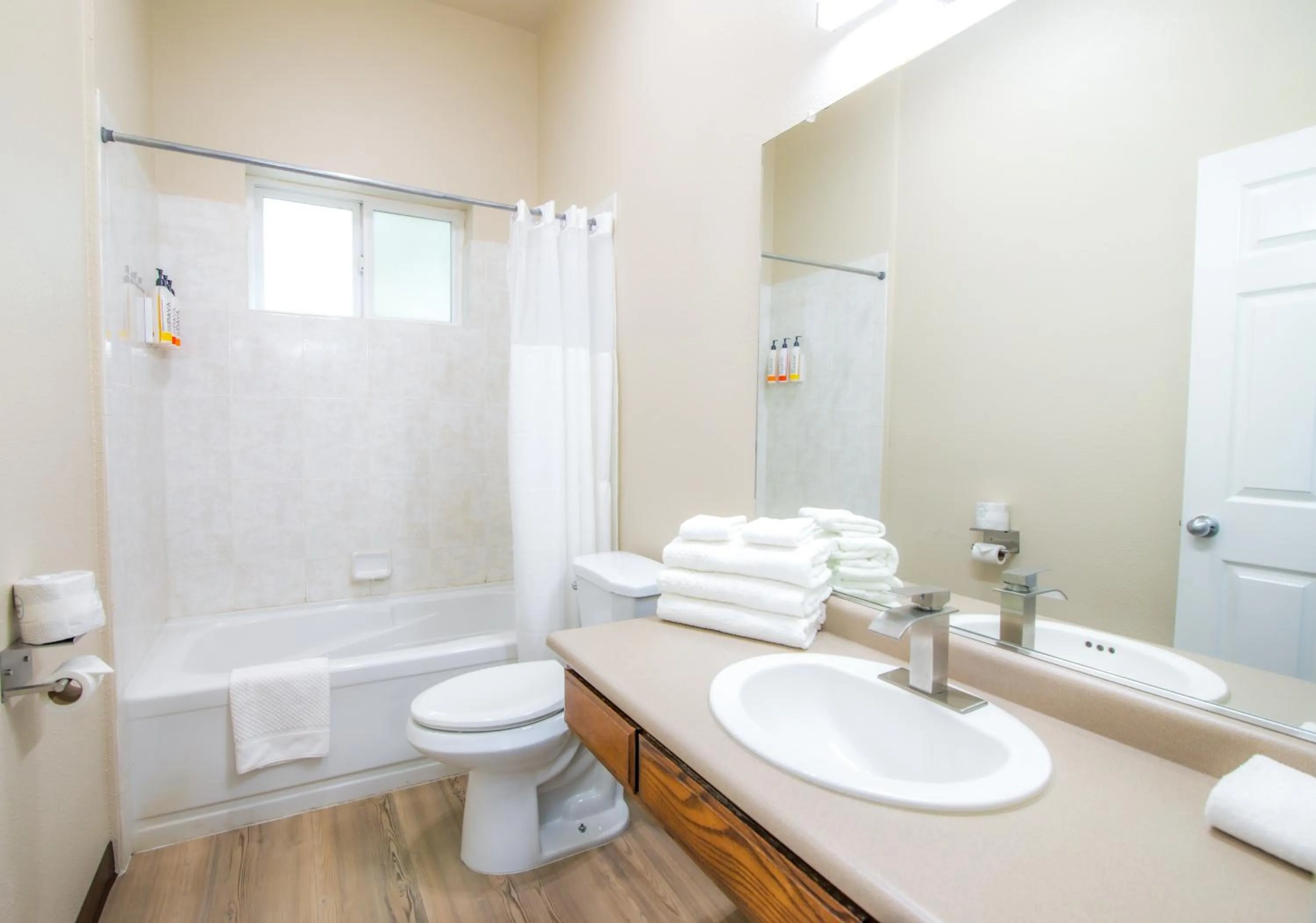 Bathroom in Westhaven Inn Pollock Pines Camino