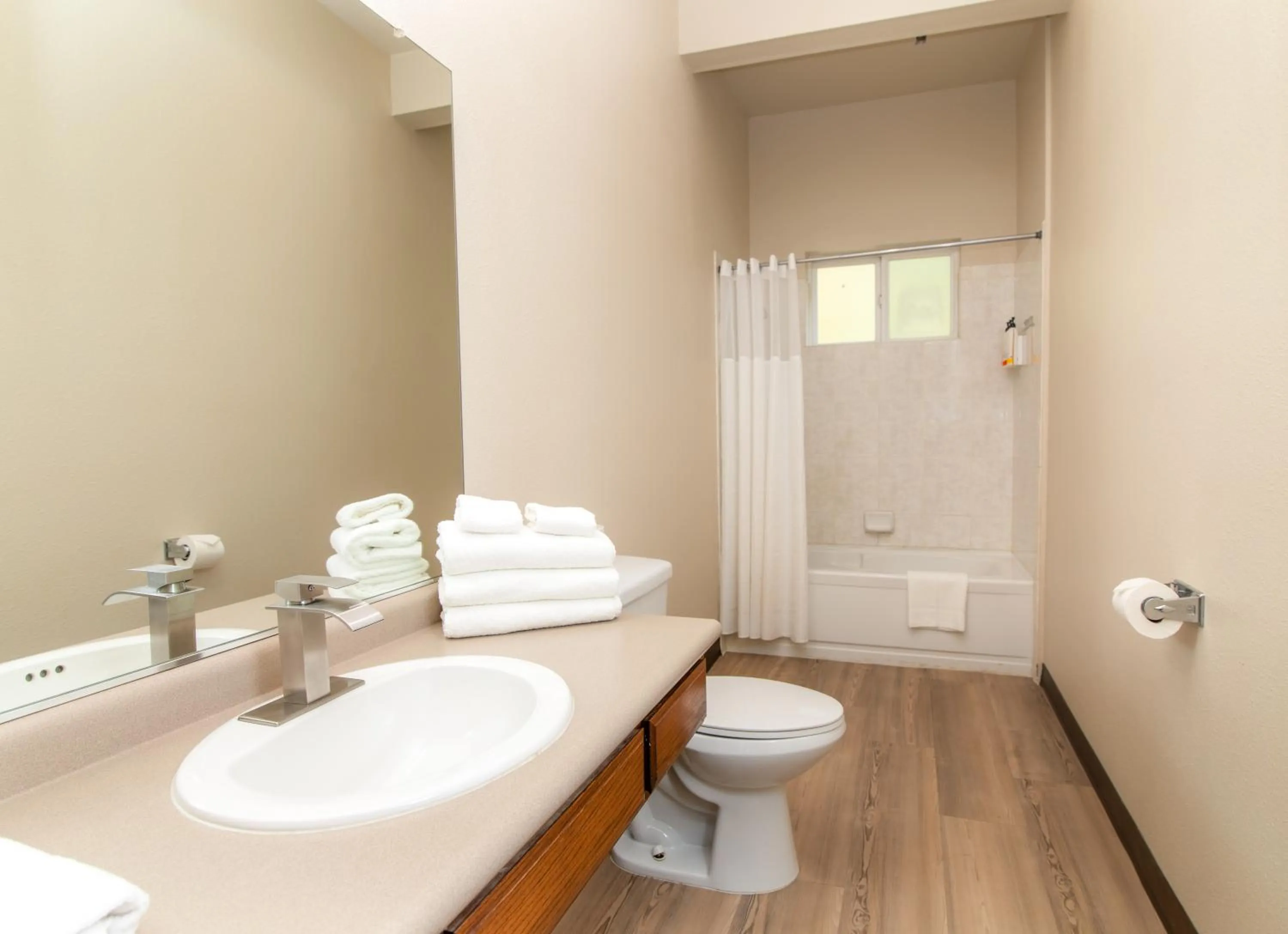 Bathroom in Westhaven Inn Pollock Pines Camino