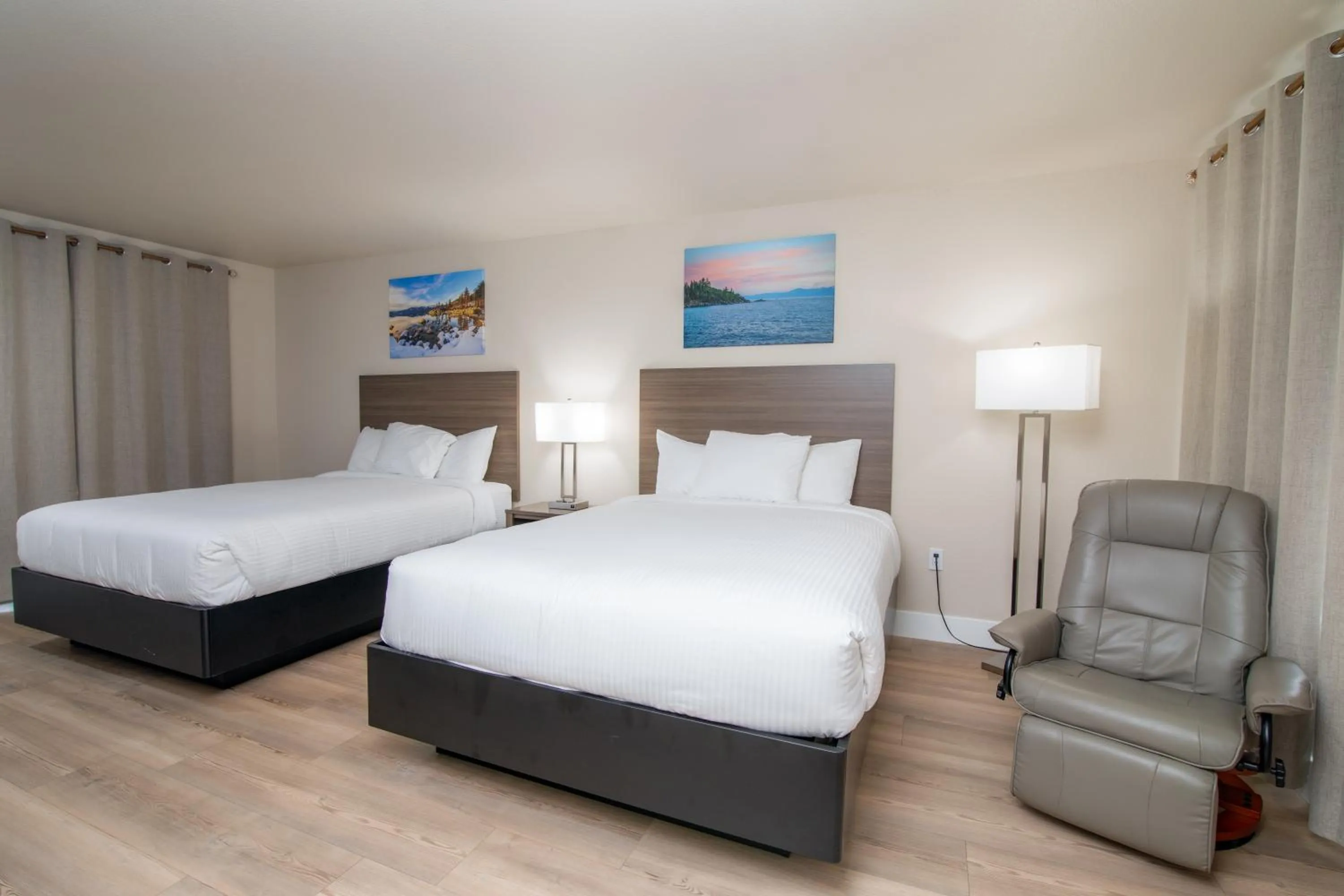 Bedroom, Bed in Westhaven Inn Pollock Pines Camino