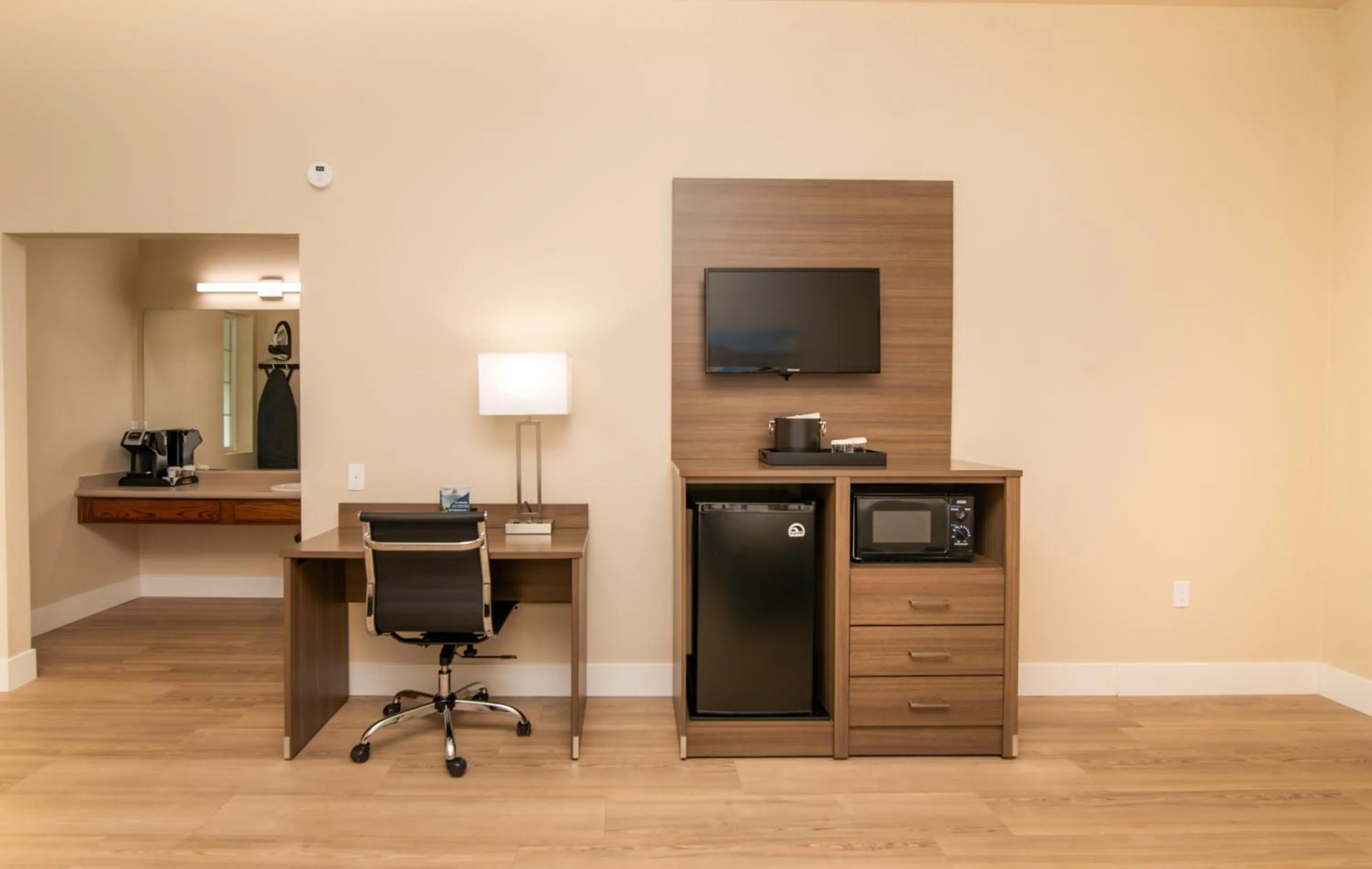 TV and multimedia in Westhaven Inn Pollock Pines Camino