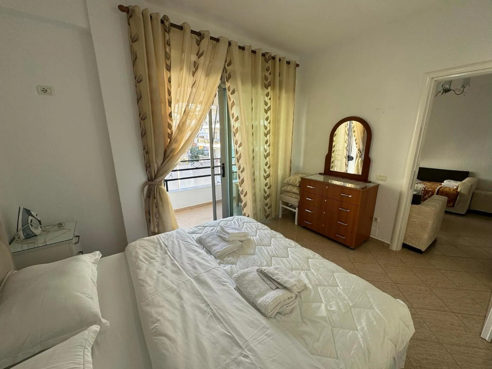Bed in Taulant