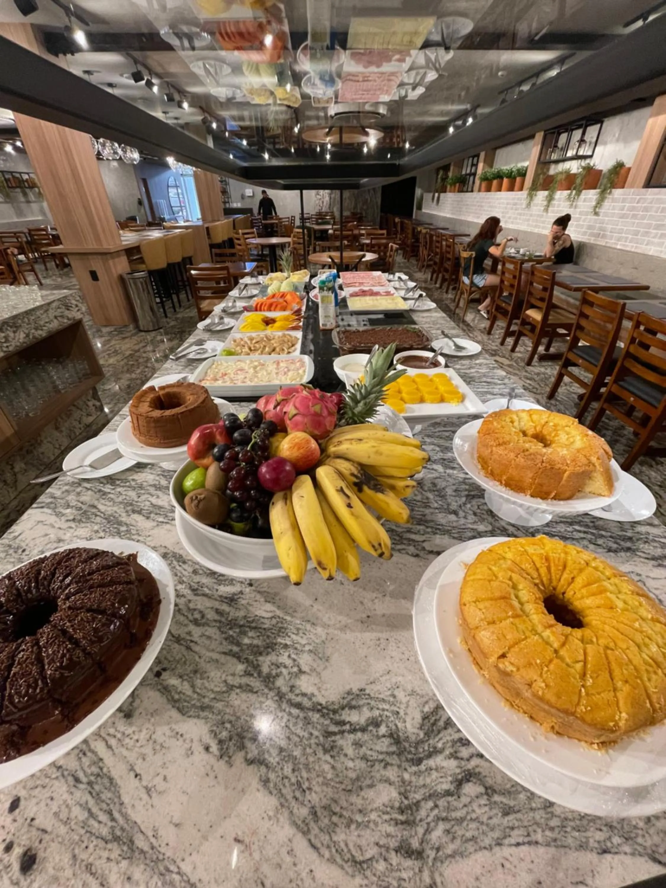 Breakfast in Oscar Hotel Executive