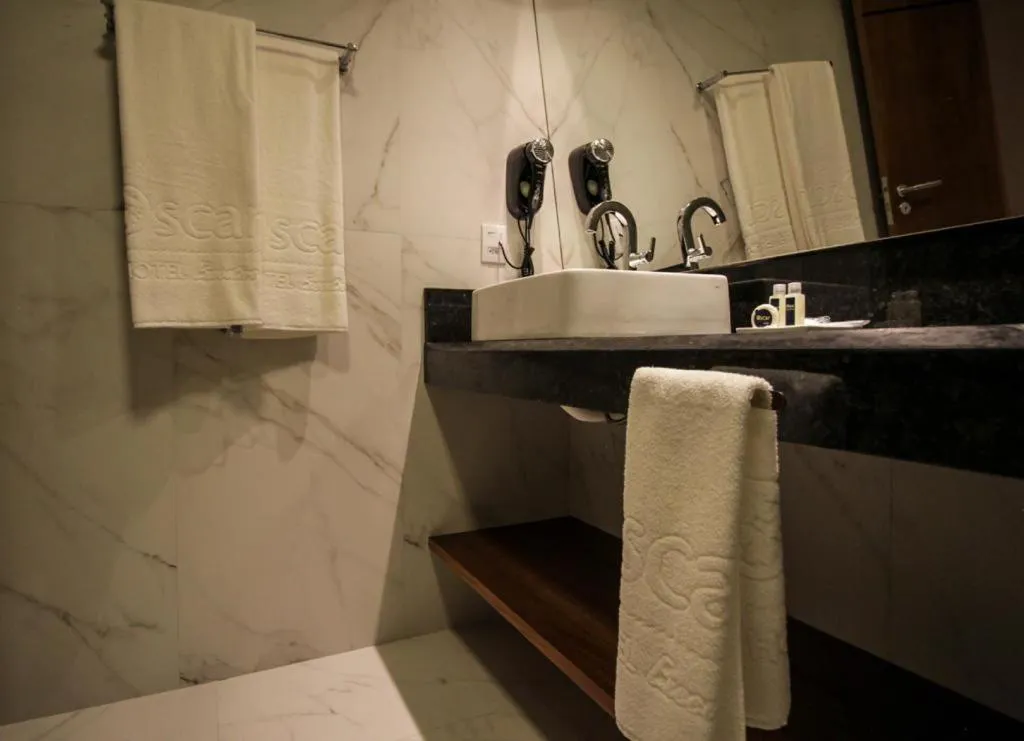 Bathroom in Oscar Hotel Executive