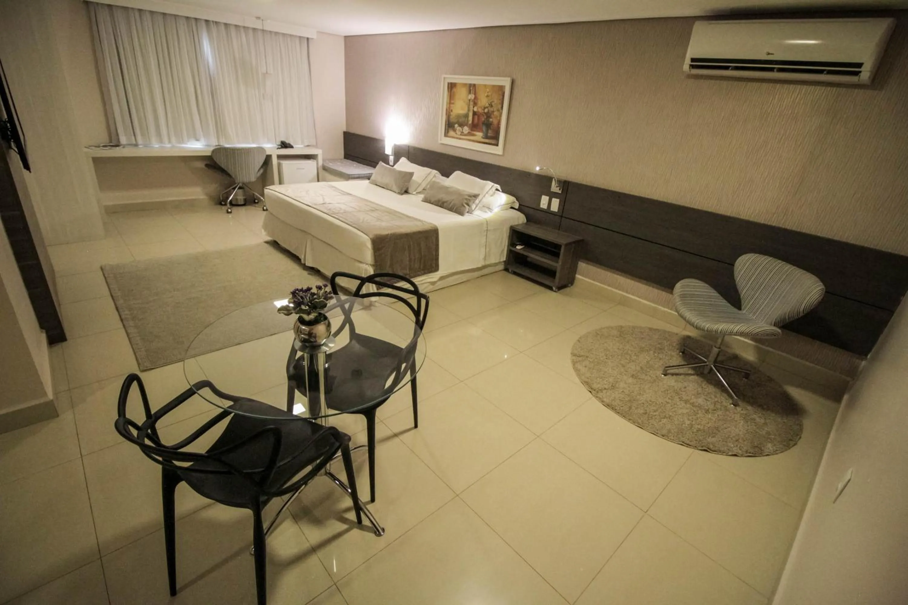 Bedroom, Bed in Oscar Hotel Executive