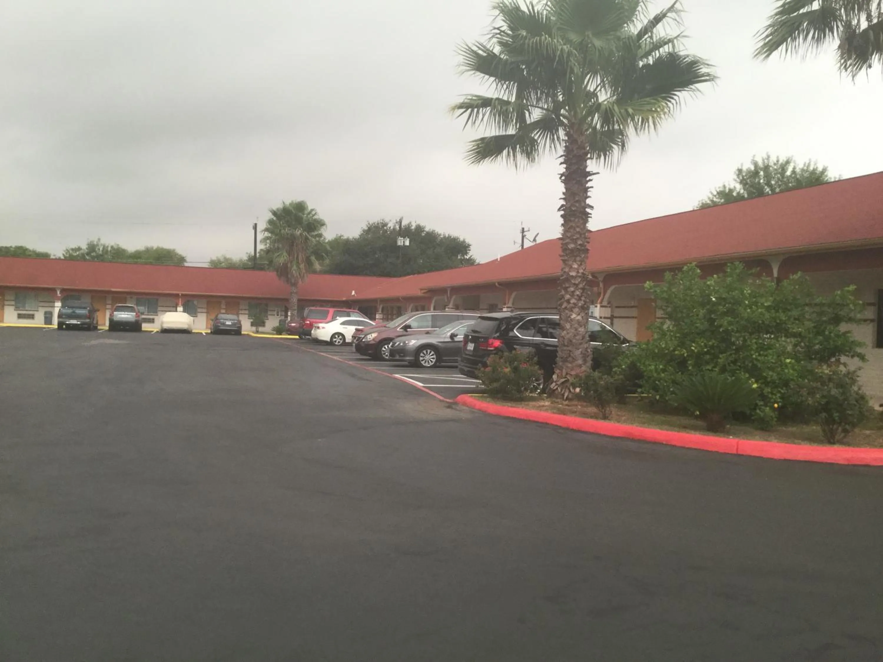 Property building in Luxury Inn and Suites Seaworld