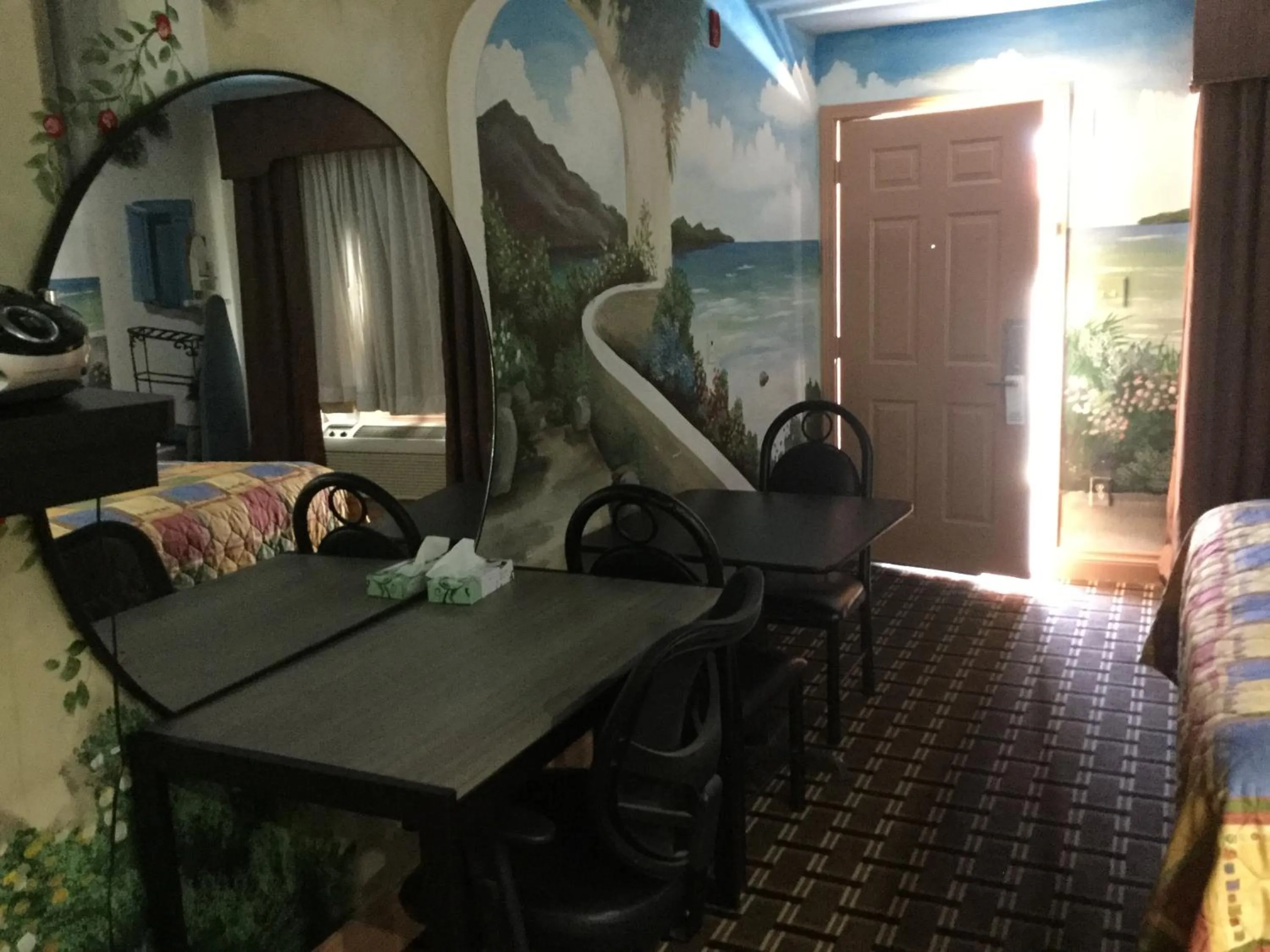 Luxury Inn and Suites Seaworld