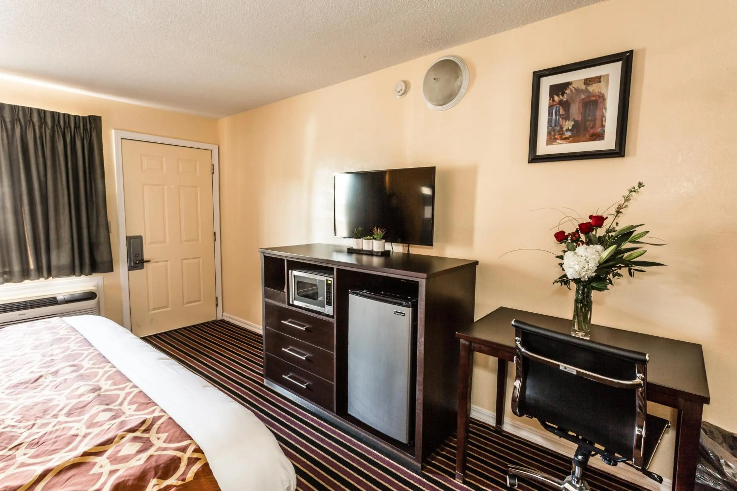 TV and multimedia, Bed in Budget Inn of America