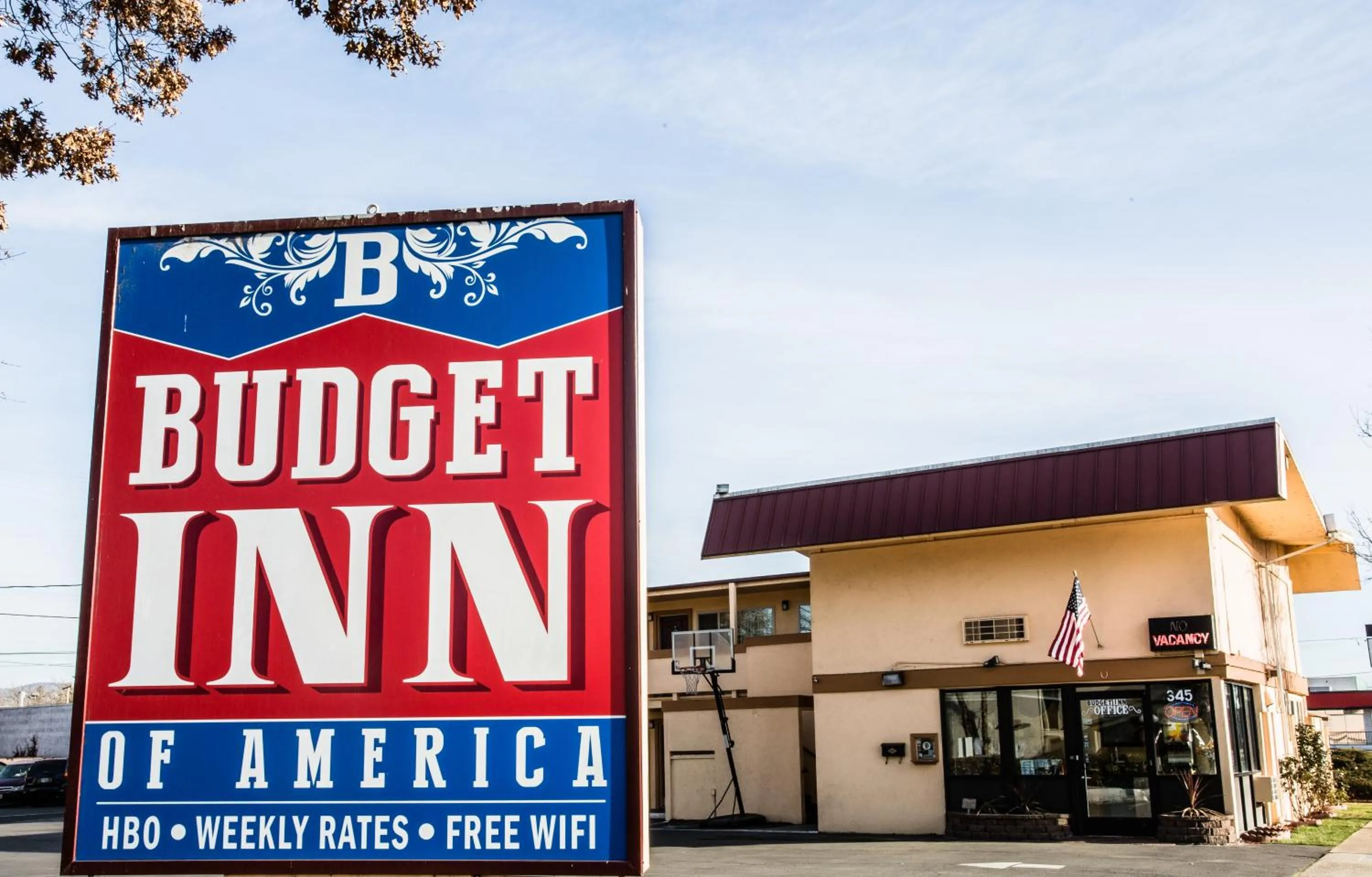 Facade/entrance in Budget Inn of America