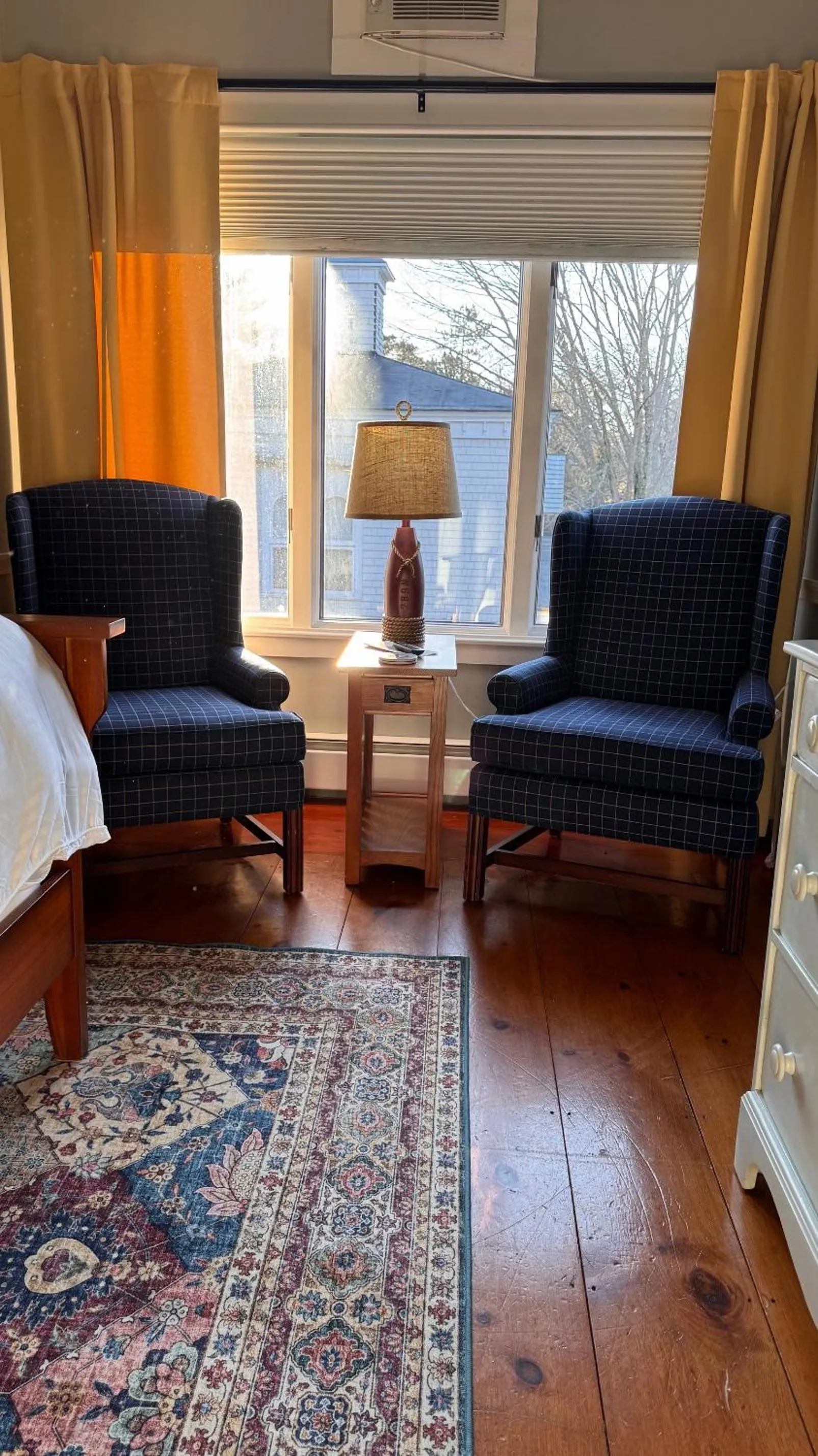 Seating area in White Sails Inn