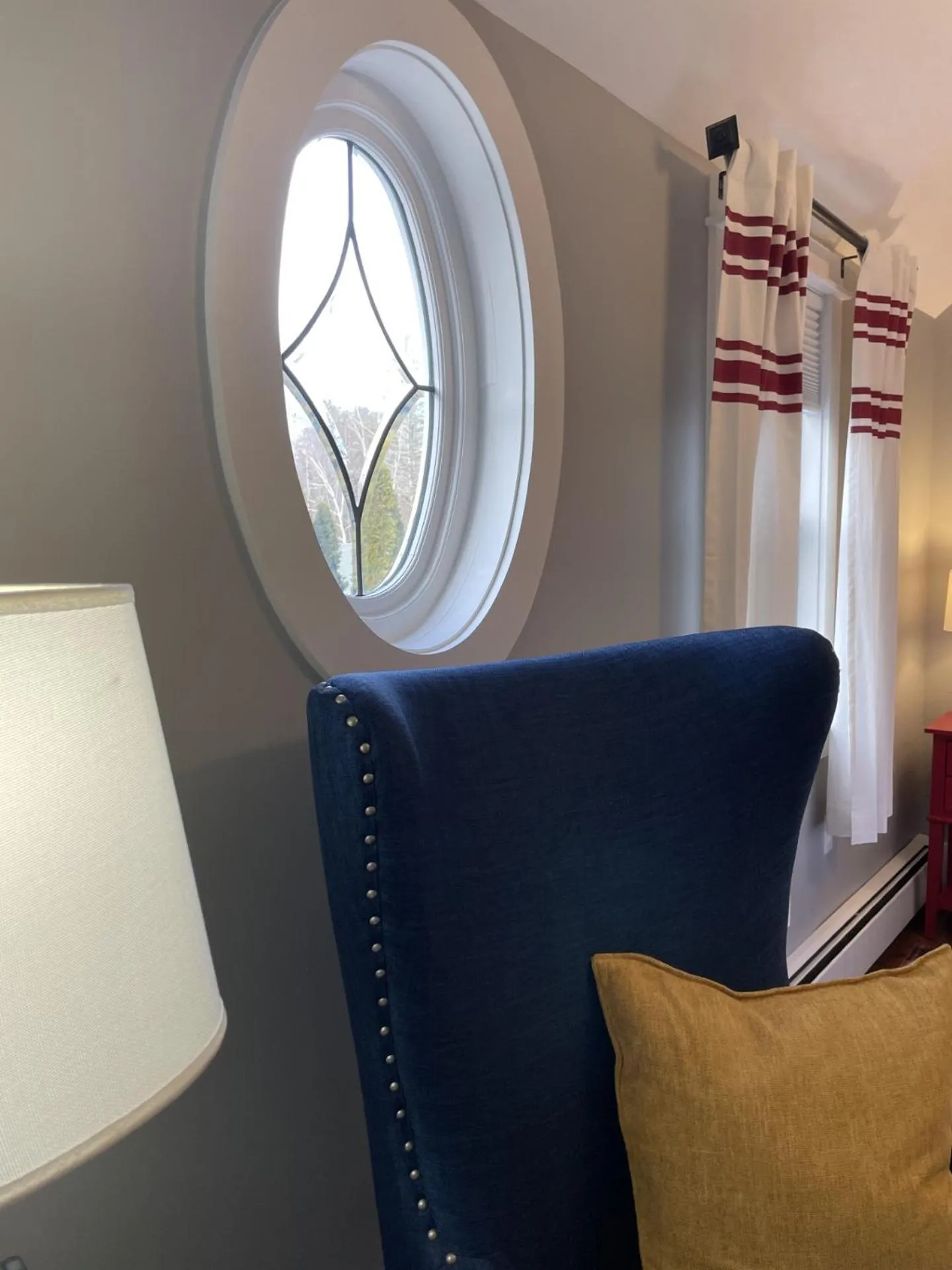 Seating area in White Sails Inn