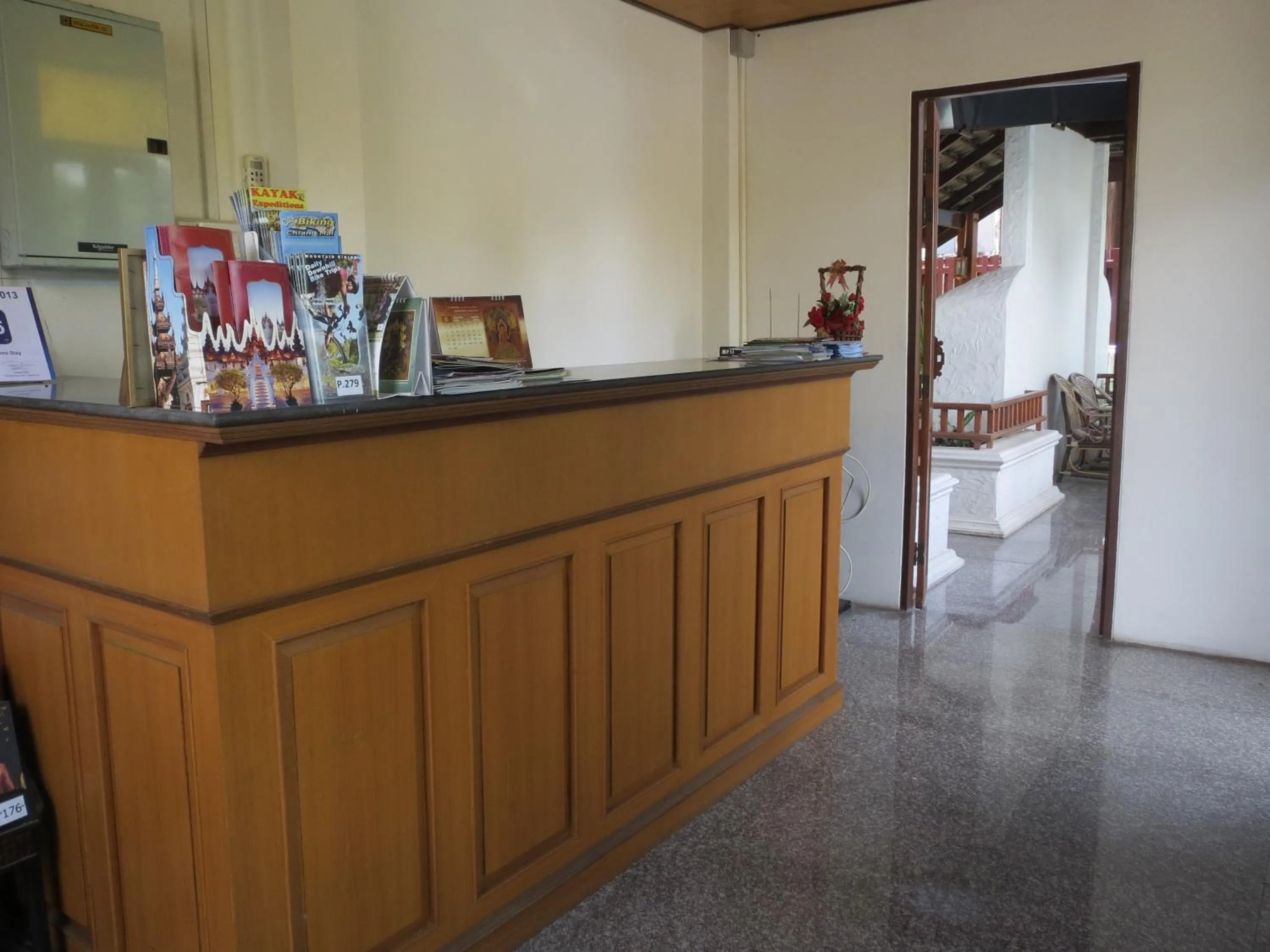 Lobby or reception in Baanlek Home Stay