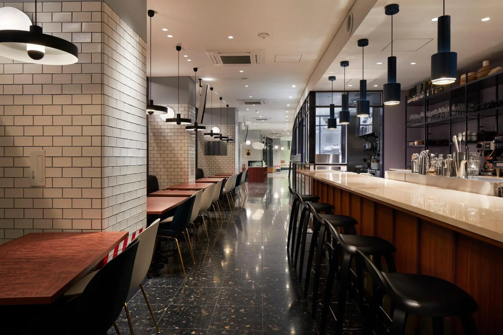 Restaurant/Places to Eat in Mustard Hotel Shibuya