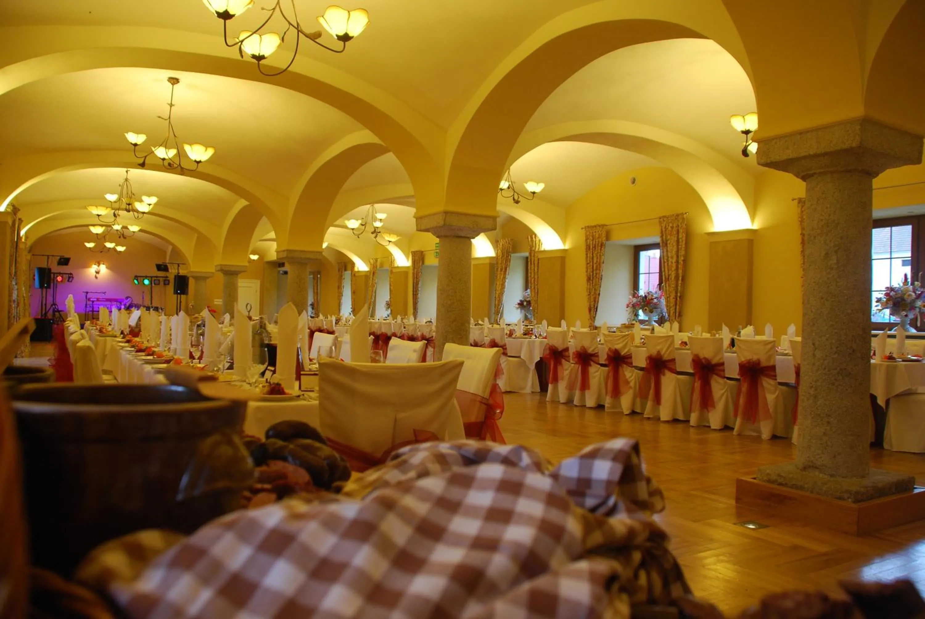 Restaurant/places to eat in Hotel Karczyce