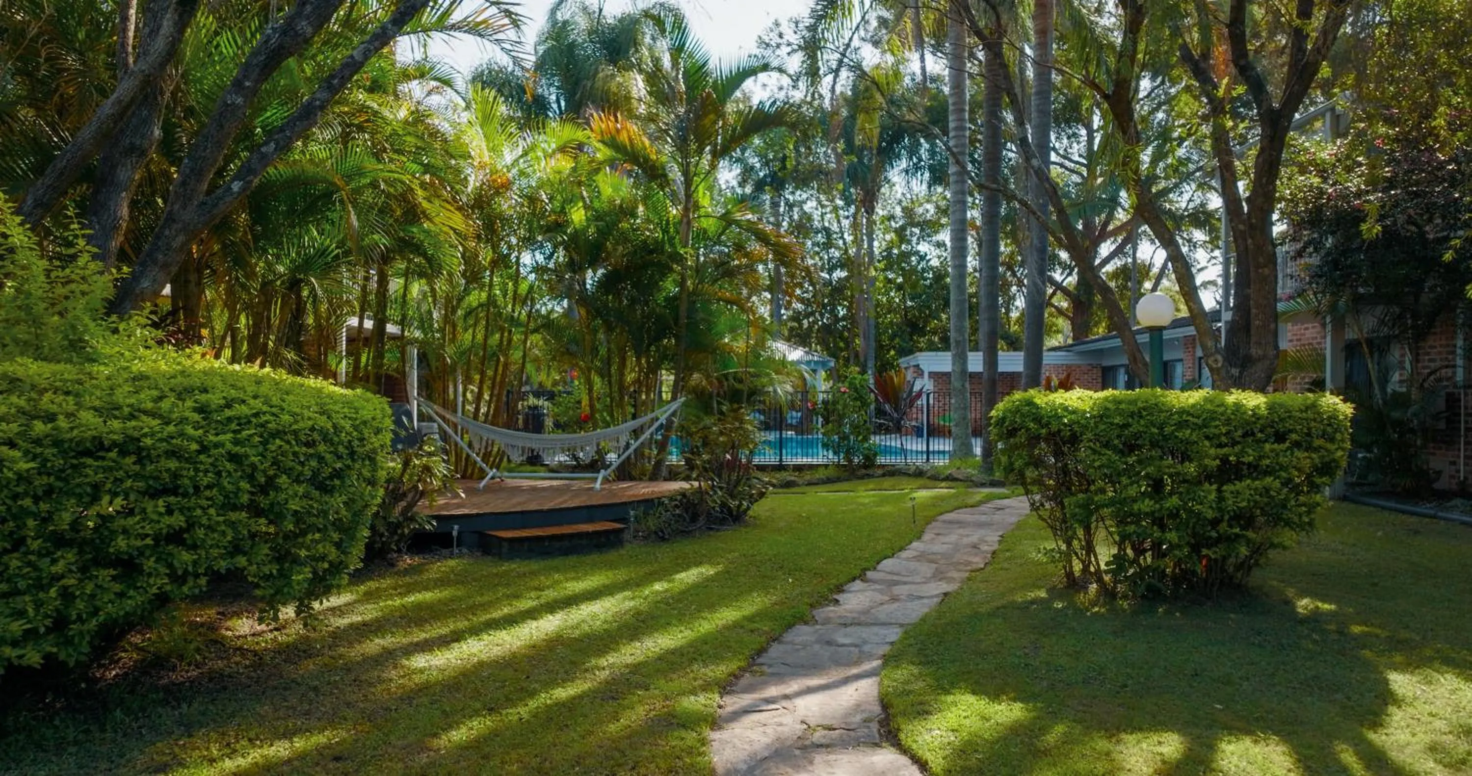 Garden view in The Select Inn Gosford