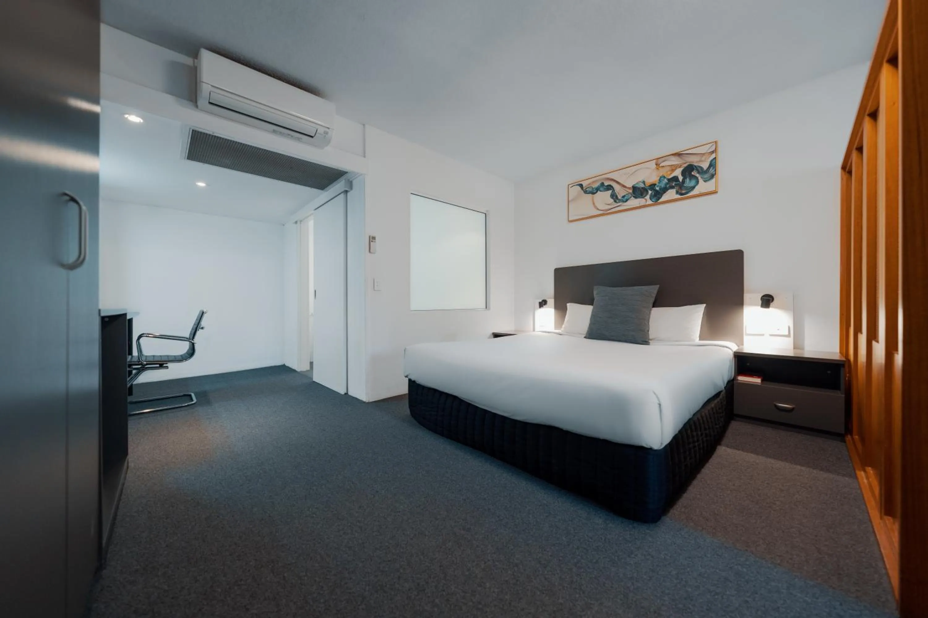 Bedroom, Bed in The Select Inn Gosford