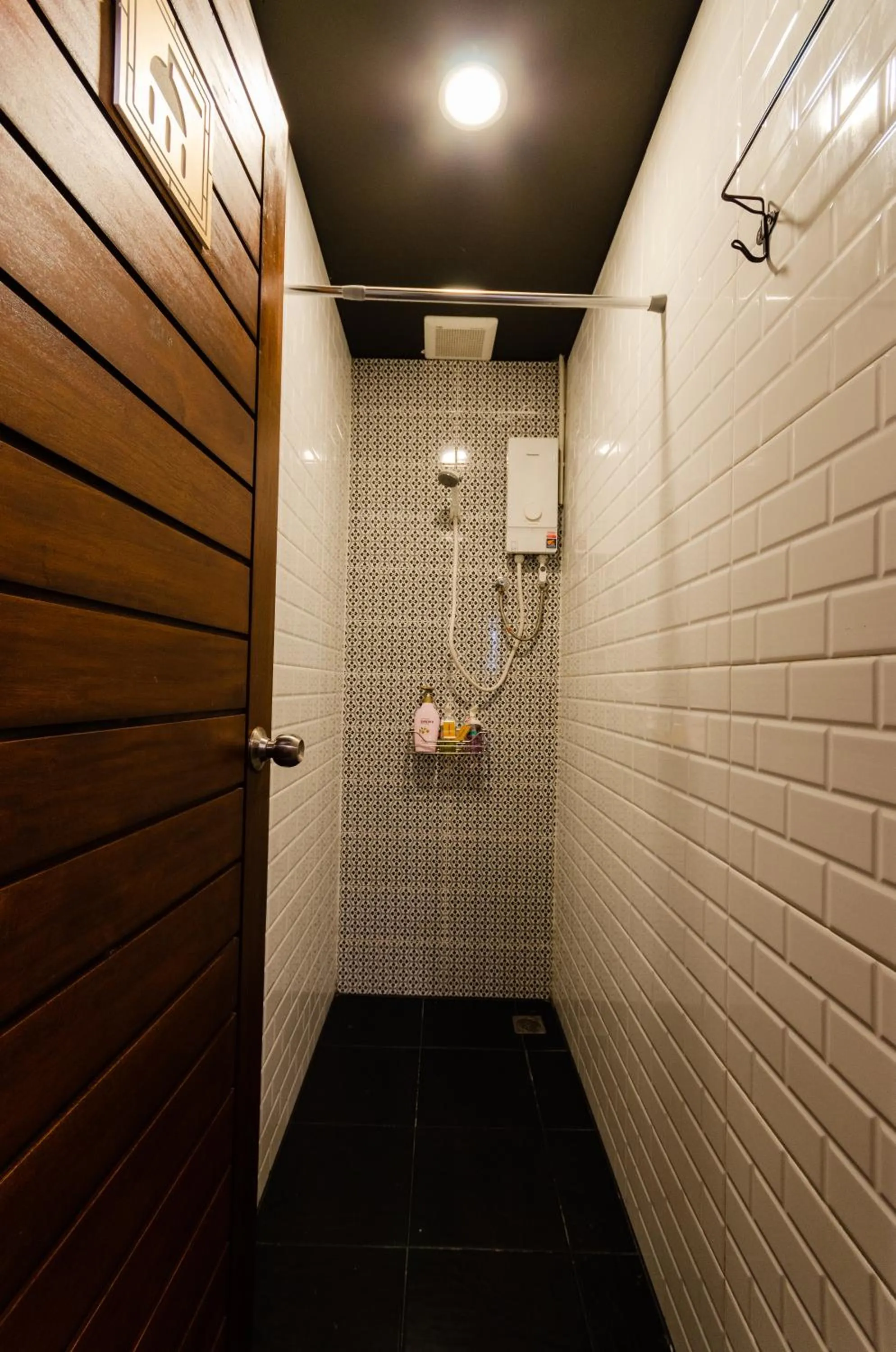 Bathroom in Tian Tian Hostel