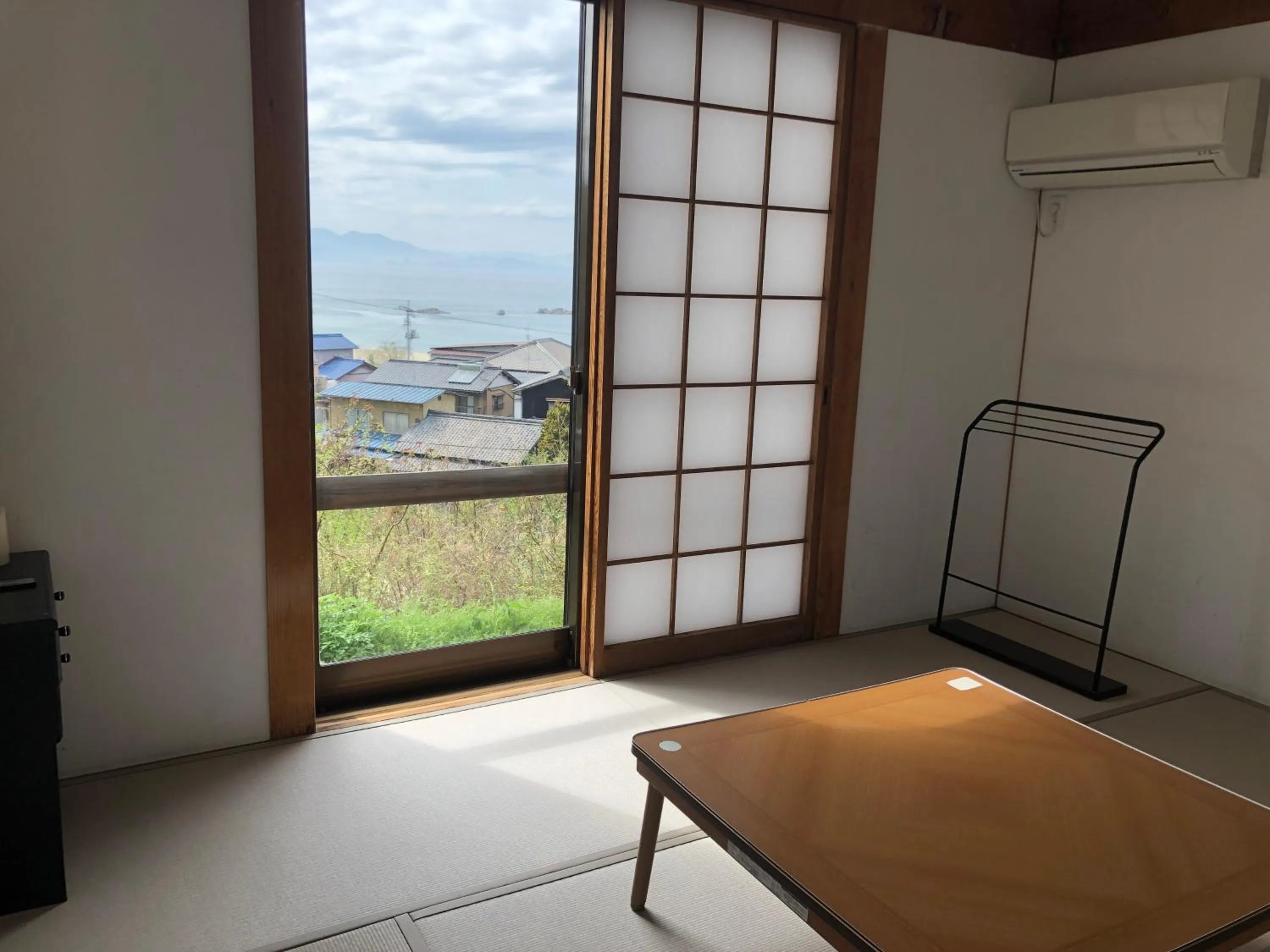 Mountain view, Bed in Shiraishi Island International Villa