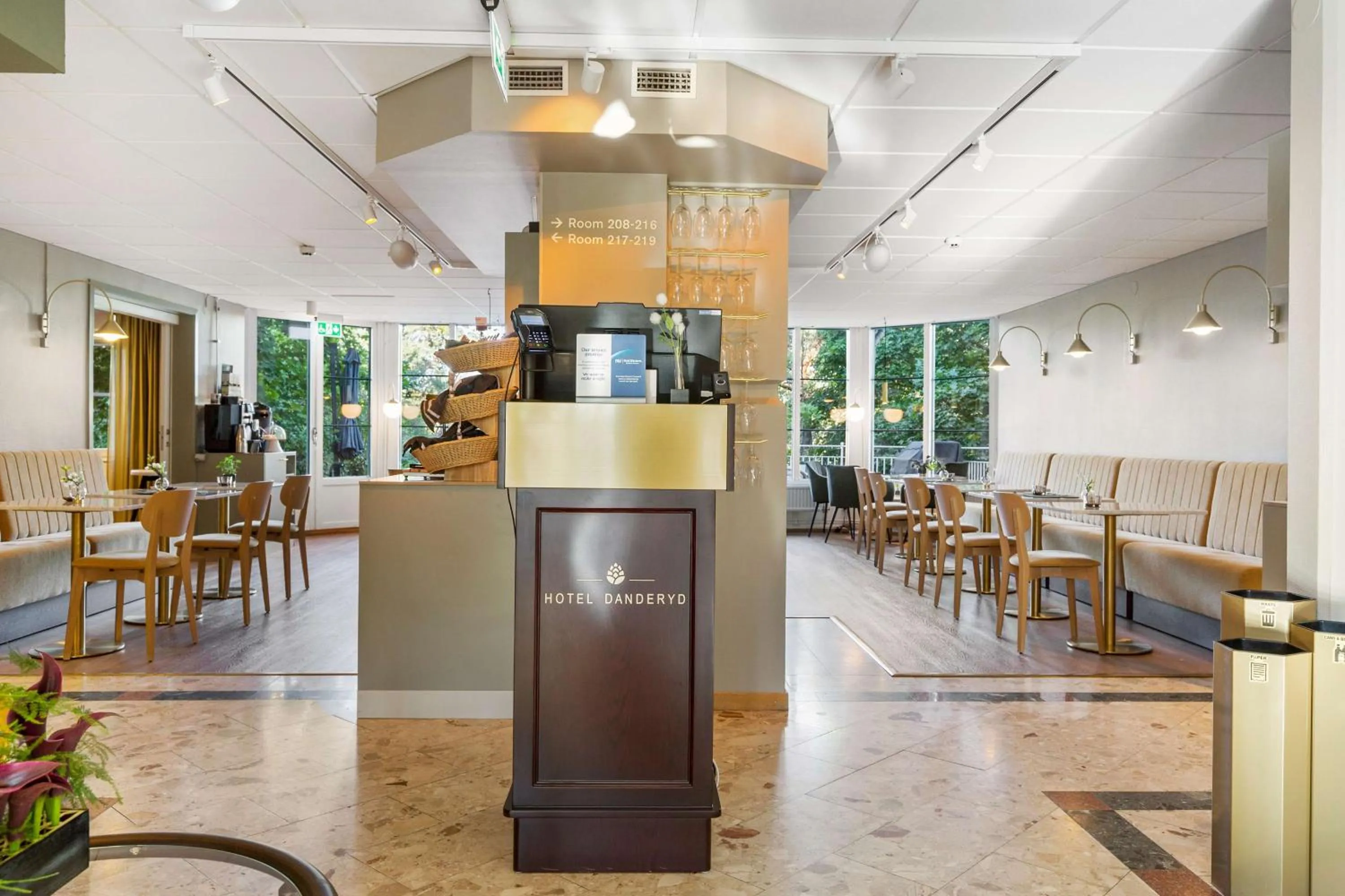 Lobby or reception in Best Western Hotel Danderyd