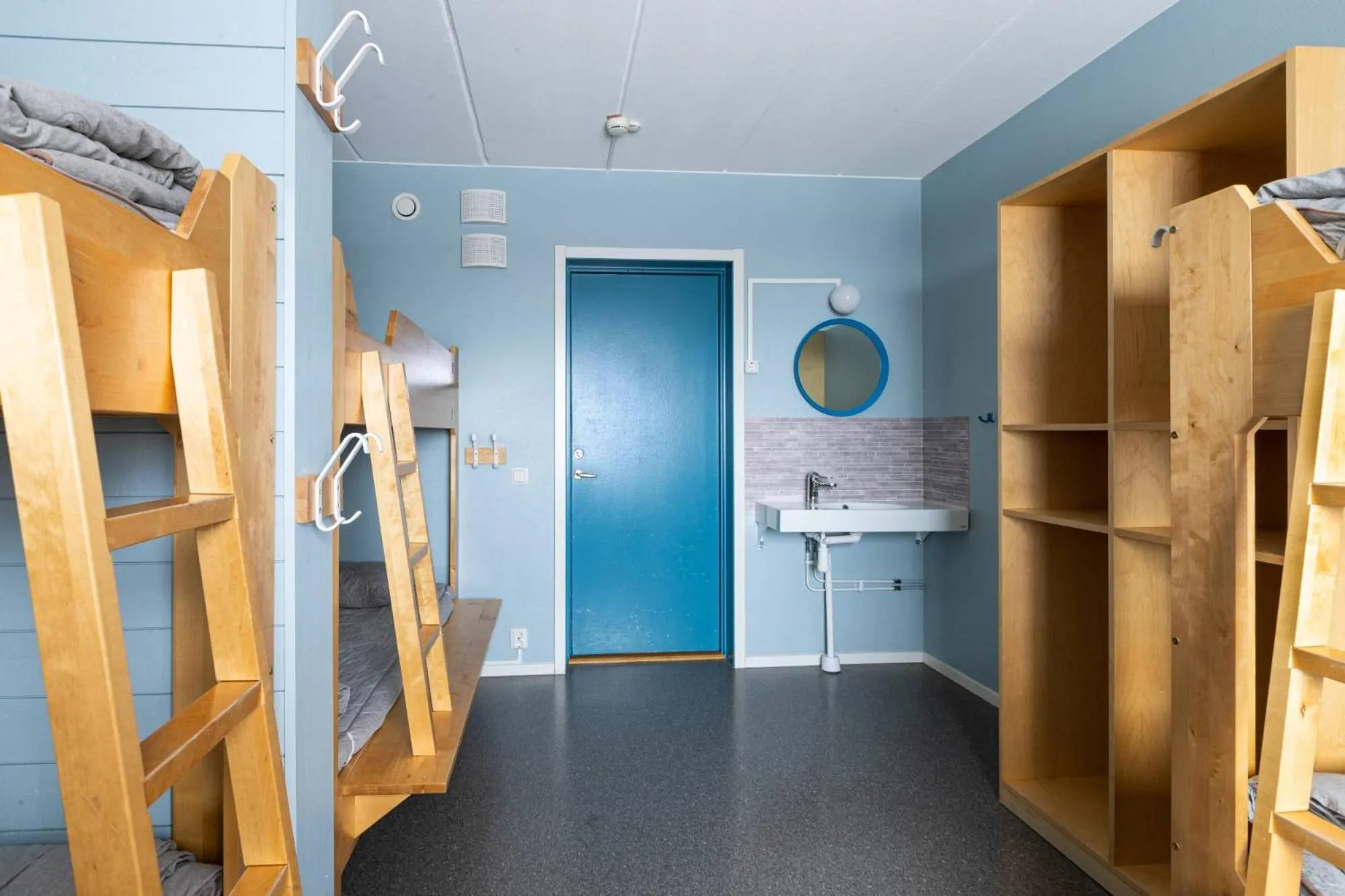 Bedroom, Bed in STF Abisko Turiststation