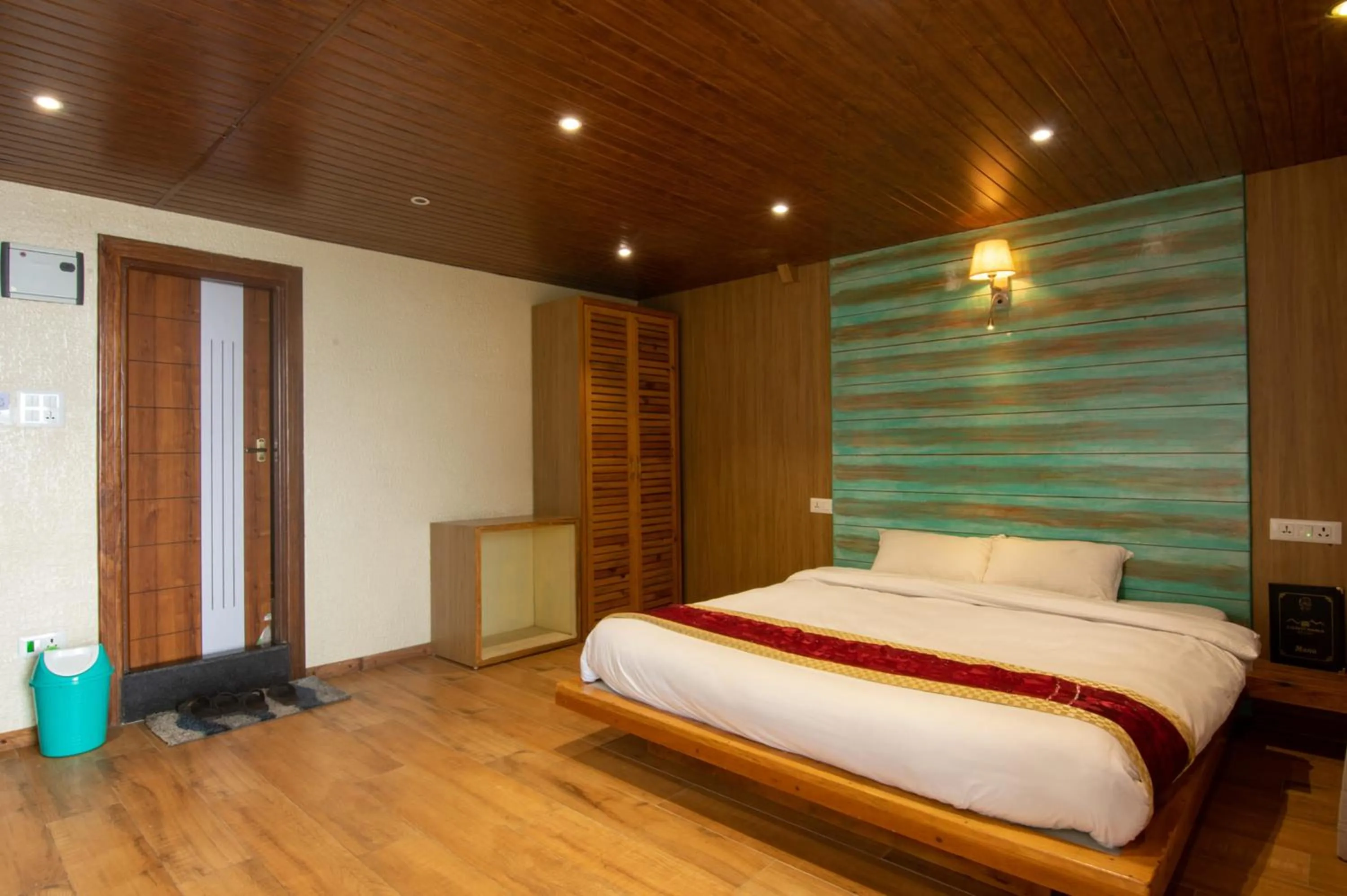Bed in Everest Manla Resort