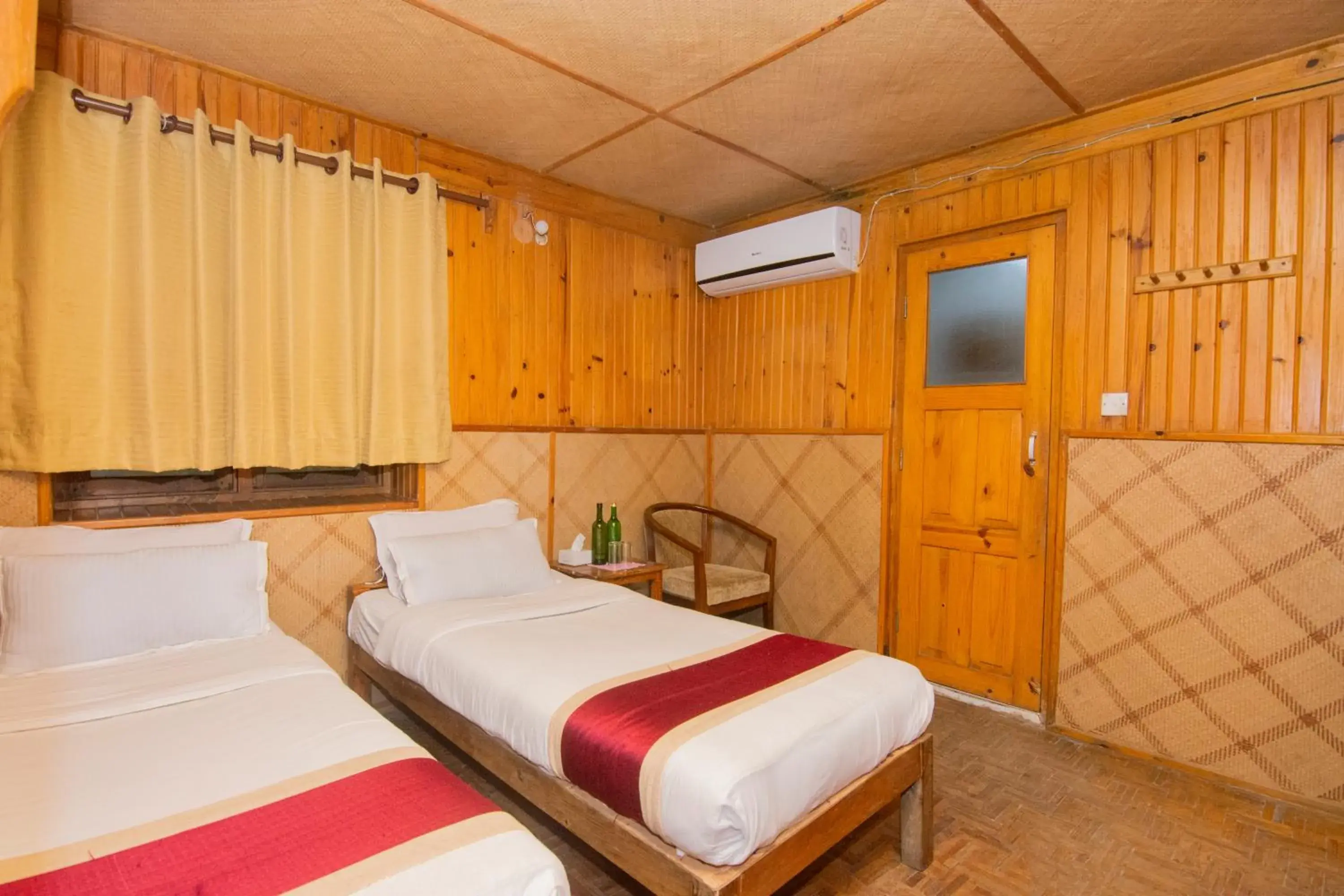 Double Room with Mountain View - single occupancy in Everest Manla Resort Double Room with Mountain View - single occupancy in Everest Manla Resort