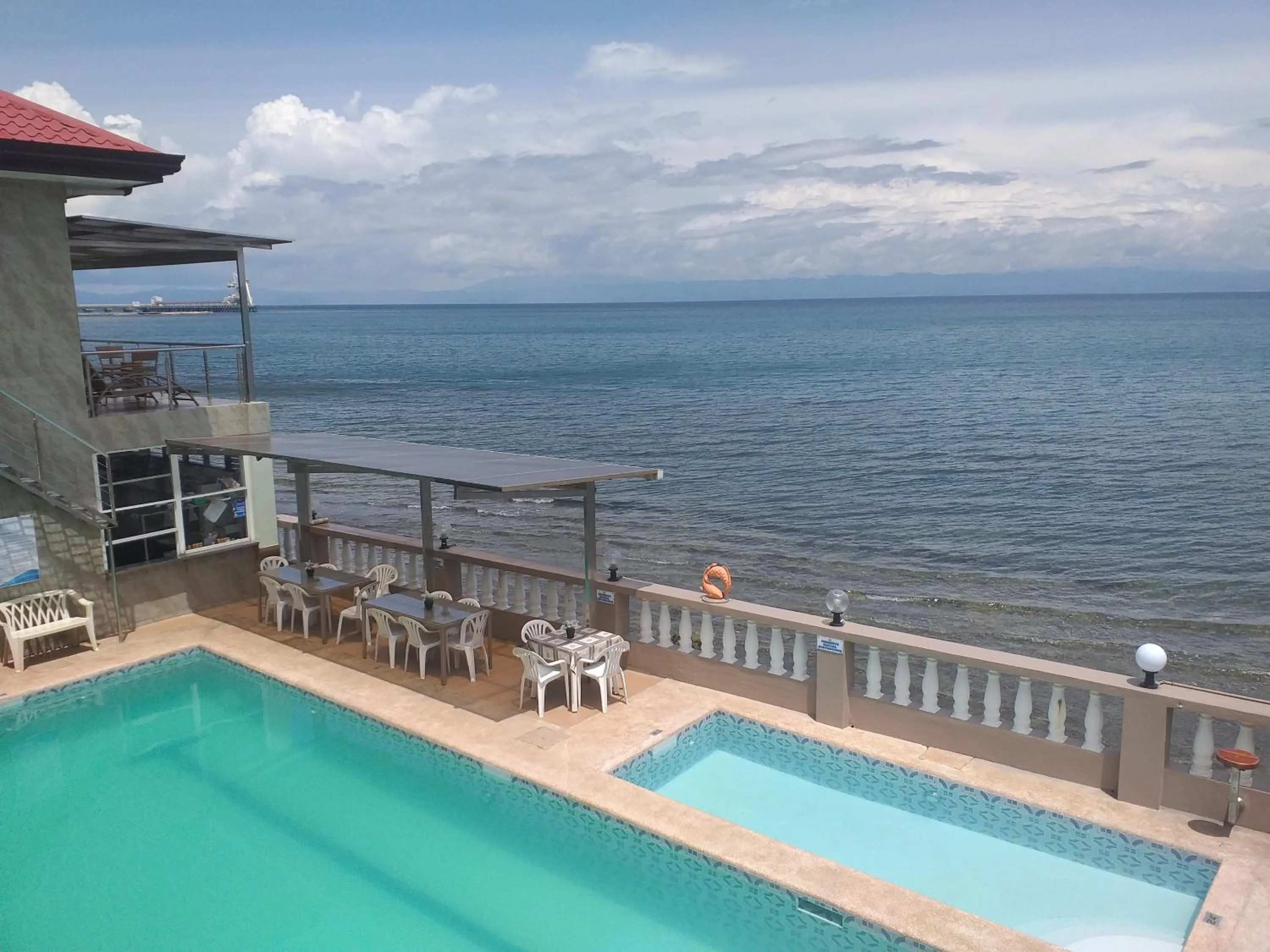 Pool view in Ocean Breeze Resort