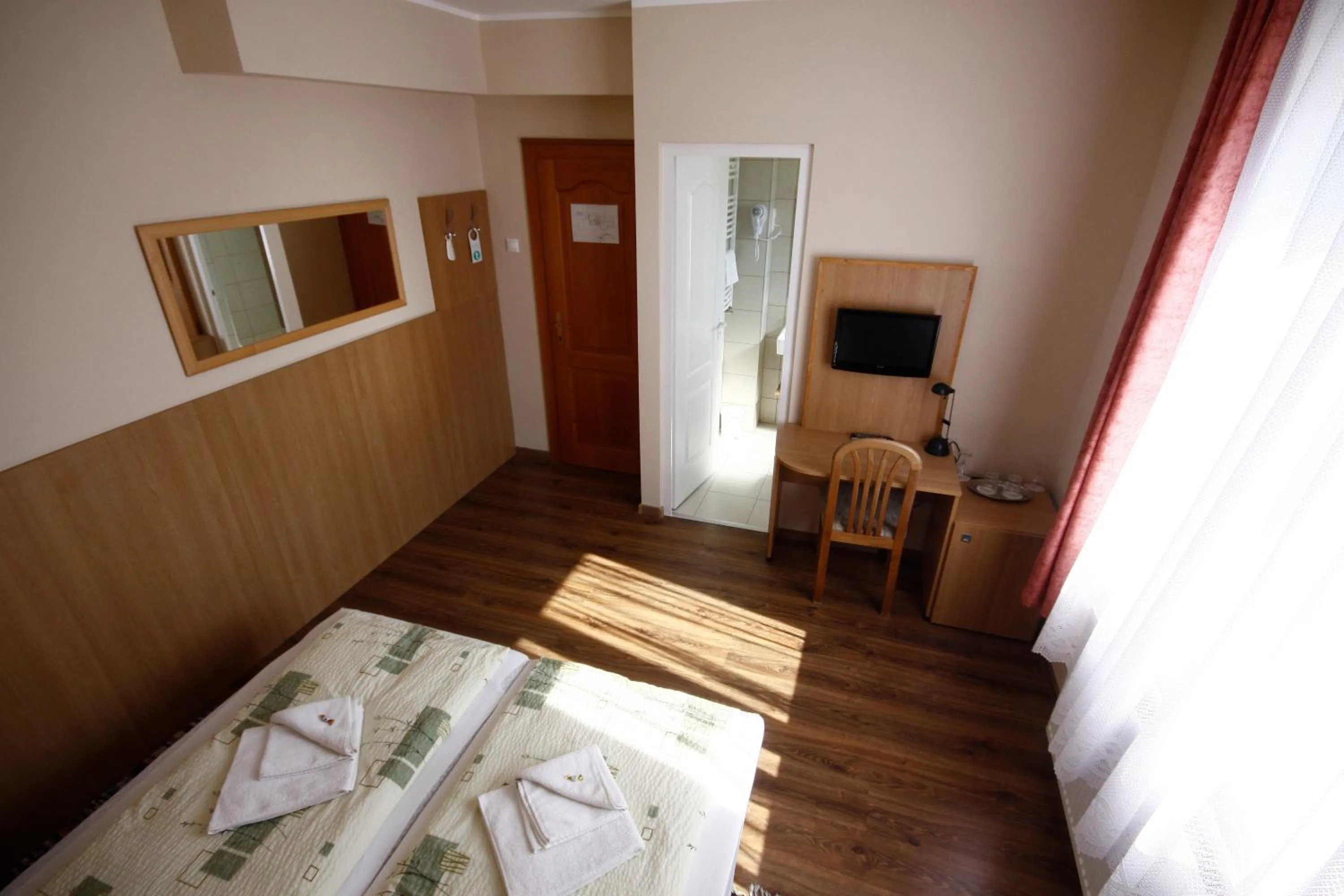 Bedroom, Bed in Parti Panzió