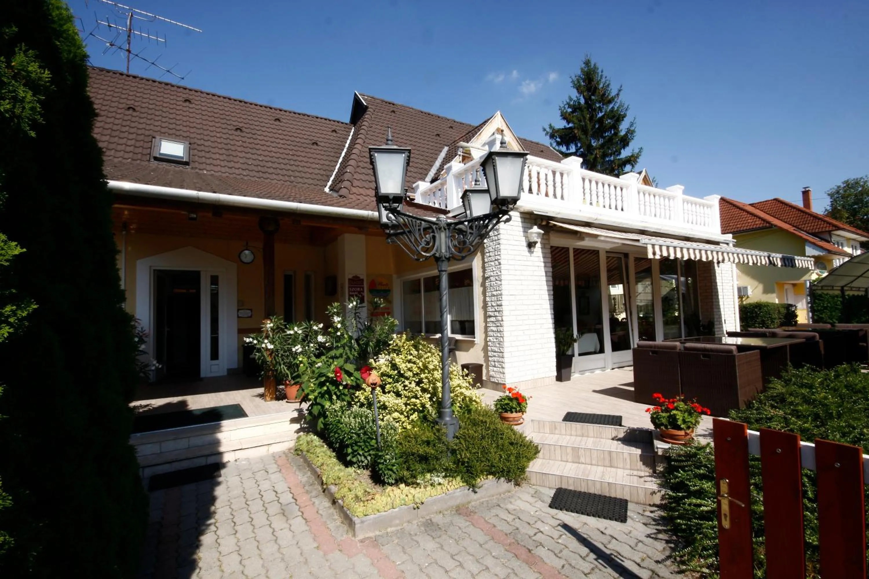 Garden in Parti Panzió